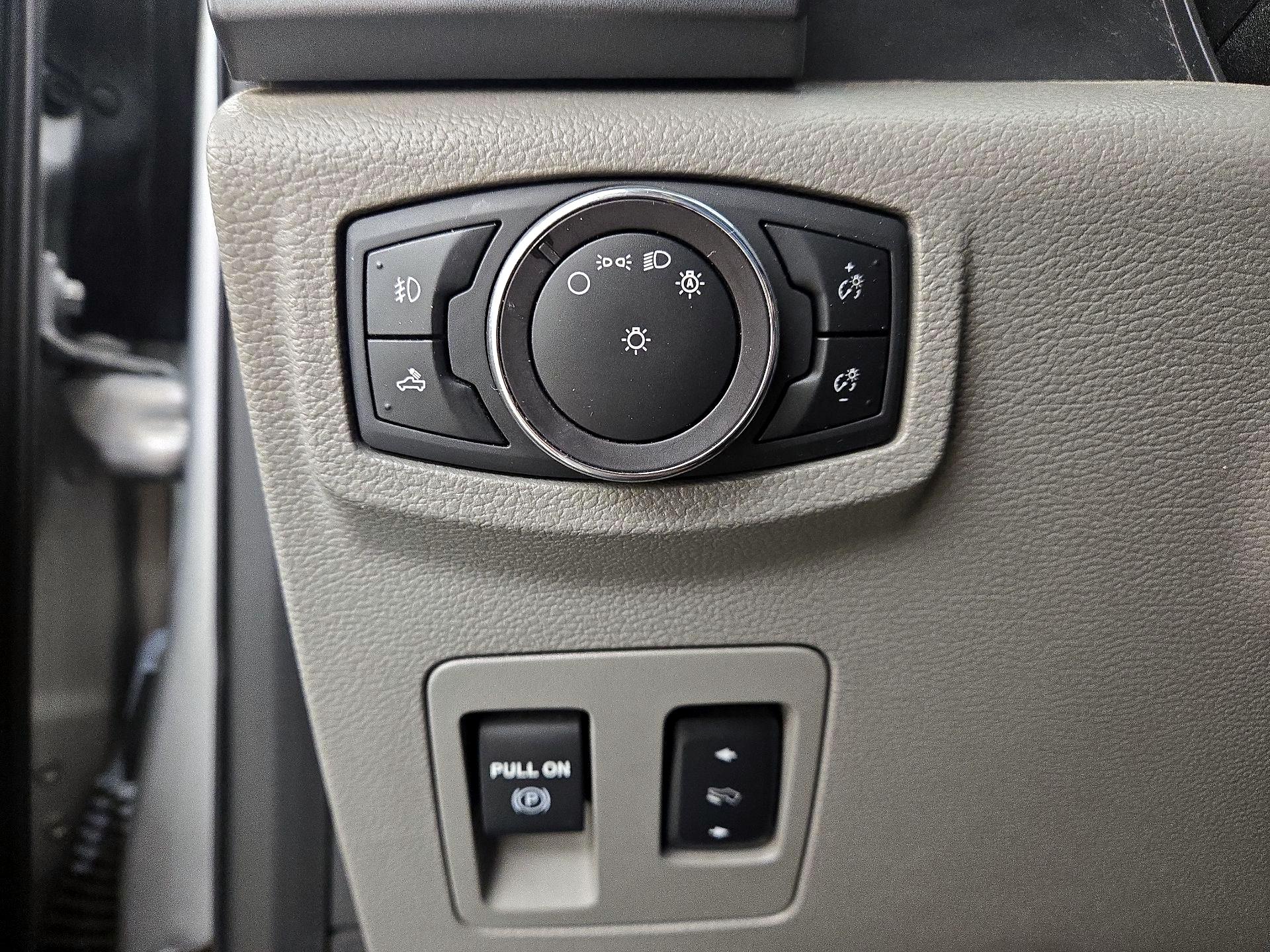 Thumbnail: 2019 Ford F-150 - 13