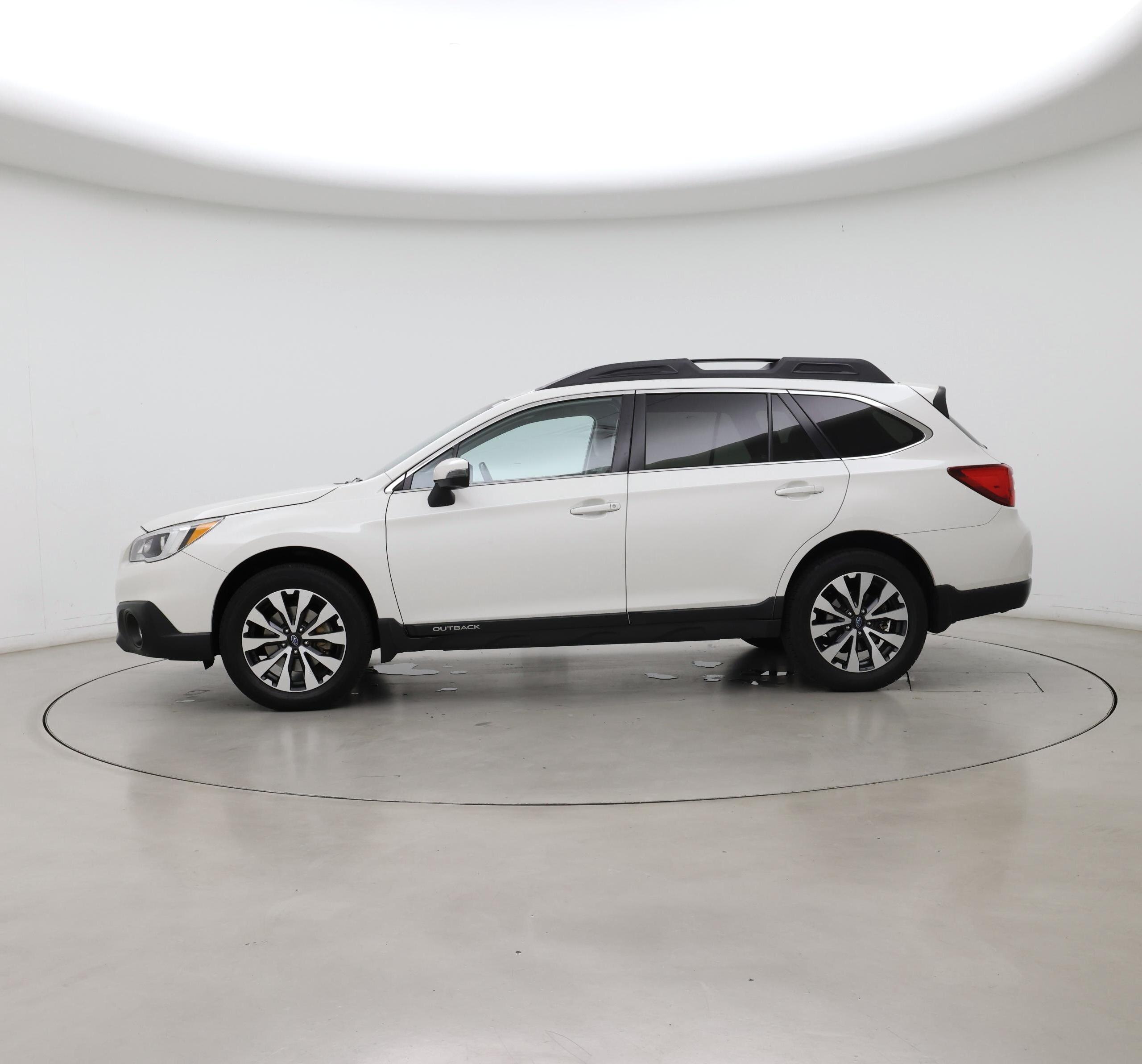 Thumbnail: 2015 Subaru Outback - 3