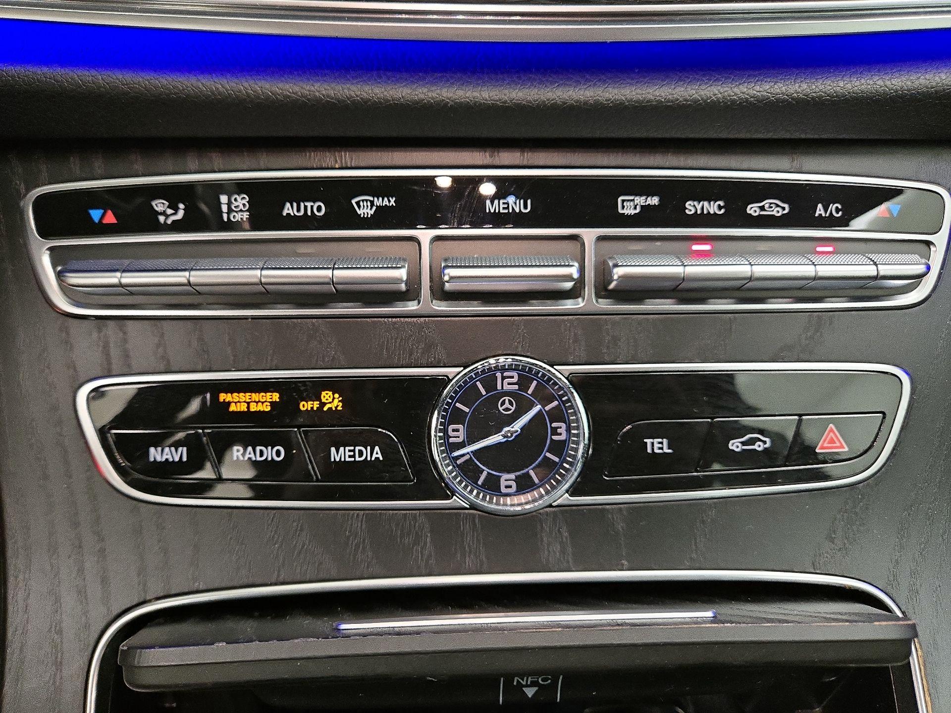 Thumbnail: 2018 Mercedes-Benz E-Class - 16