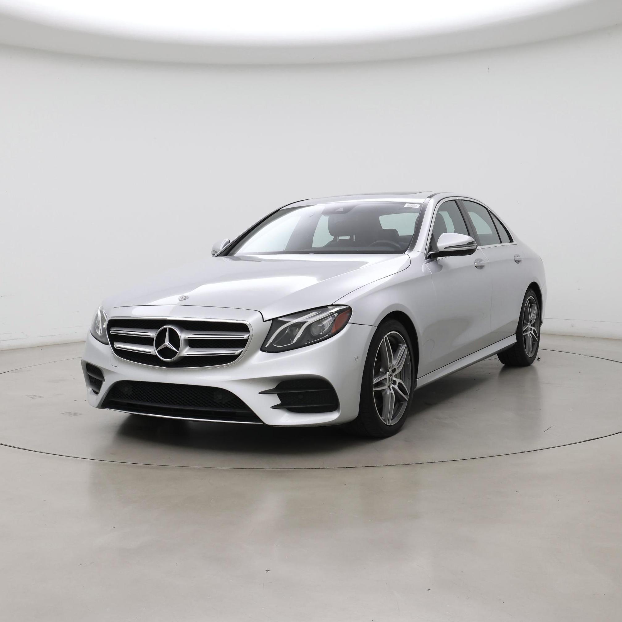 Thumbnail: 2018 Mercedes-Benz E-Class - 4