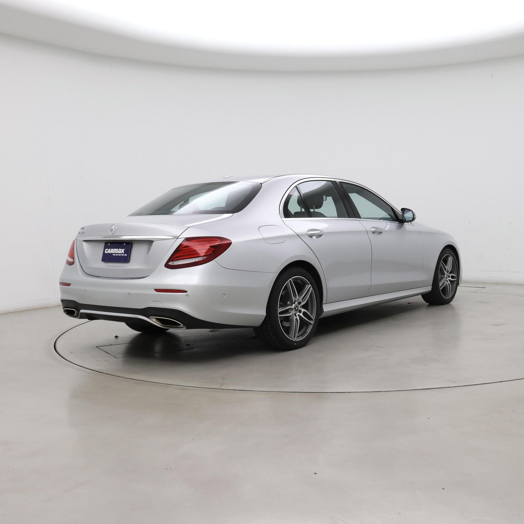 Thumbnail: 2018 Mercedes-Benz E-Class - 8