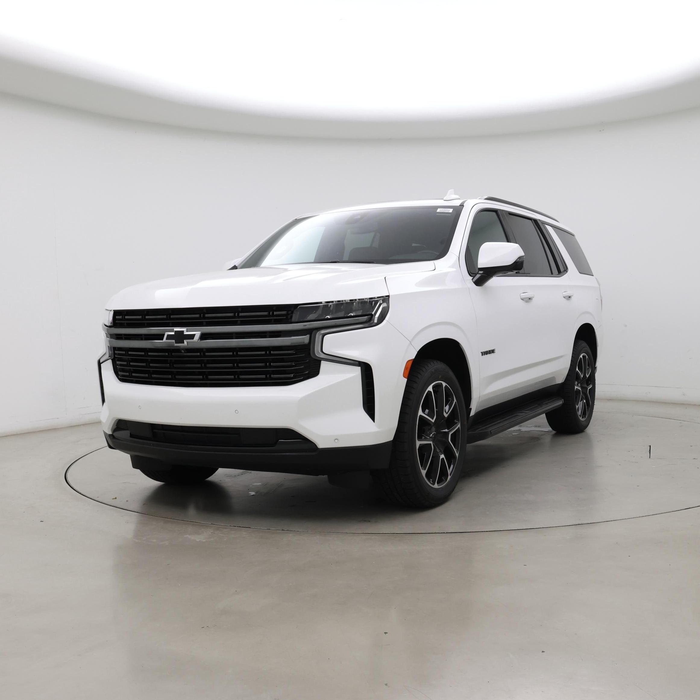 Thumbnail: 2022 Chevrolet Tahoe - 4