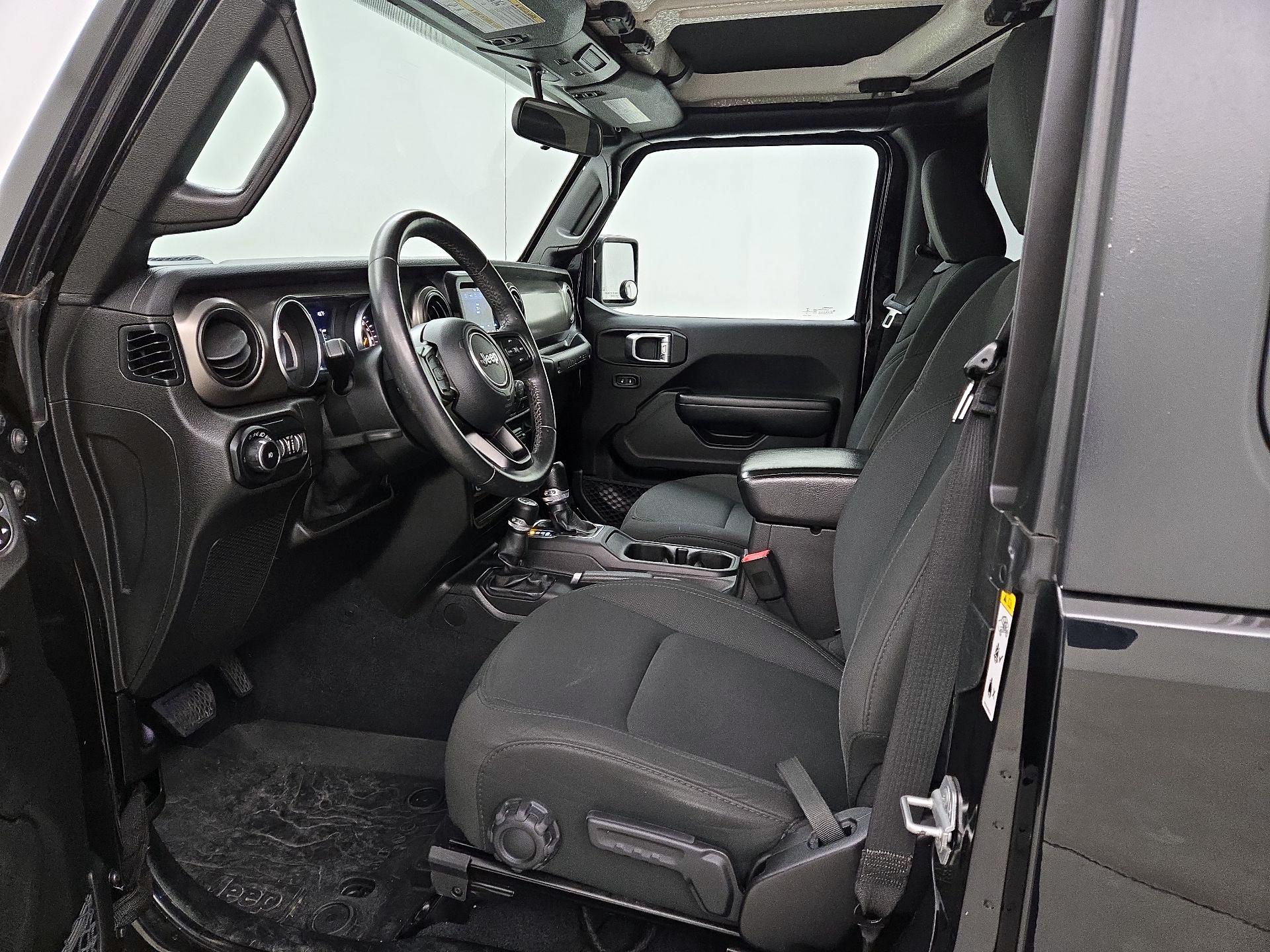 Thumbnail: 2018 Jeep Wrangler - 11