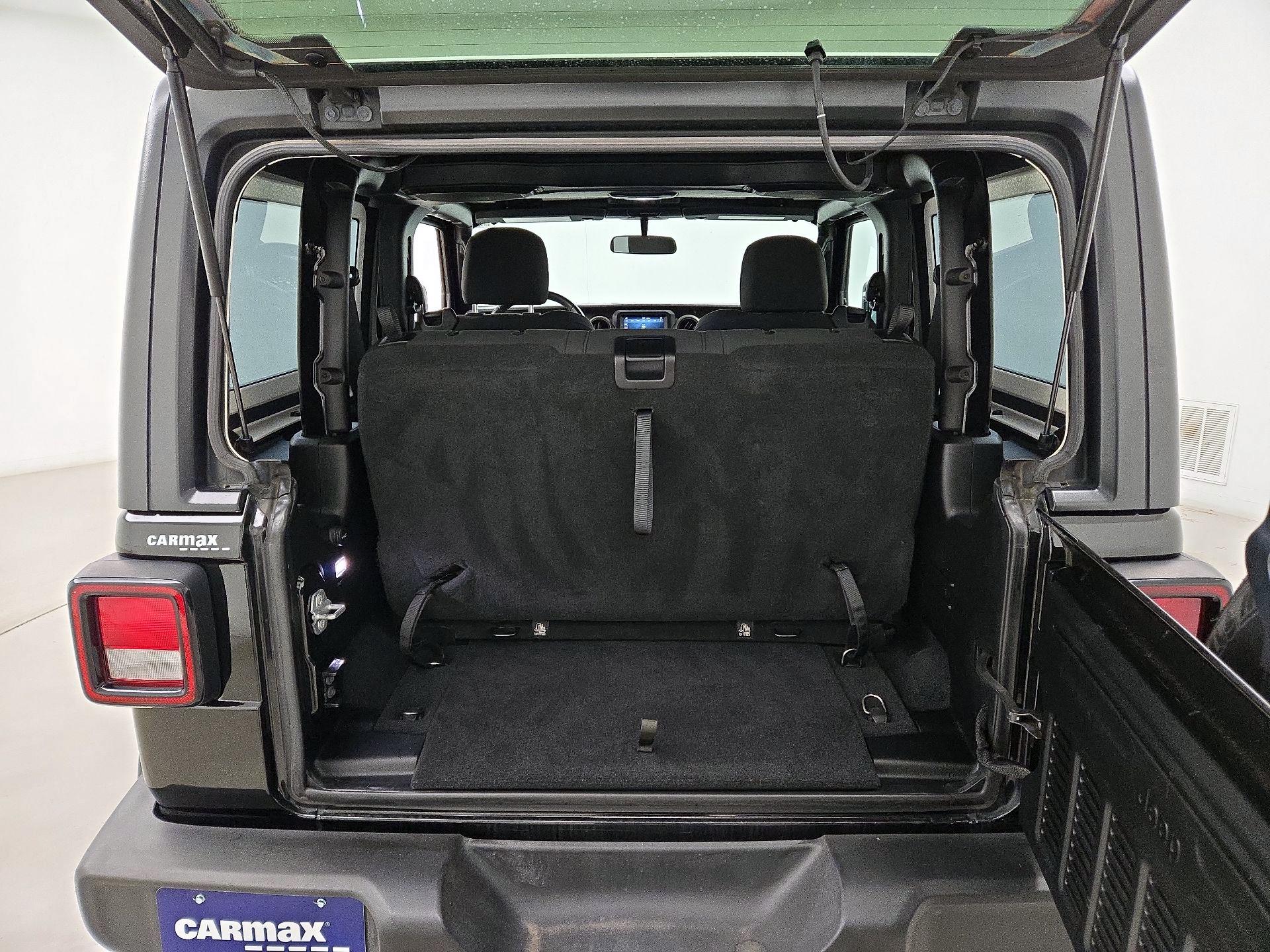 Thumbnail: 2018 Jeep Wrangler - 19