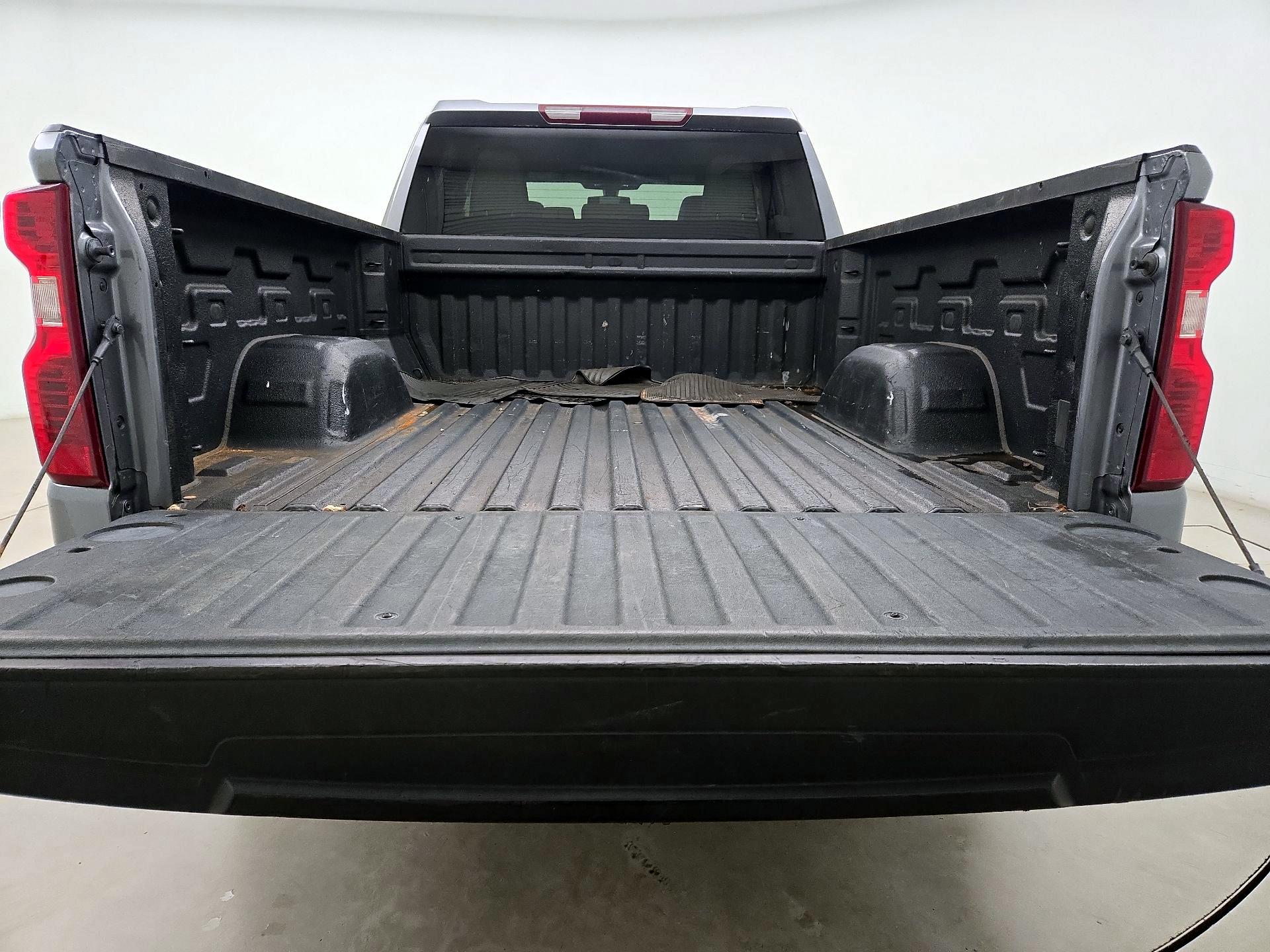 Thumbnail: 2019 Chevrolet Silverado 1500 - 20