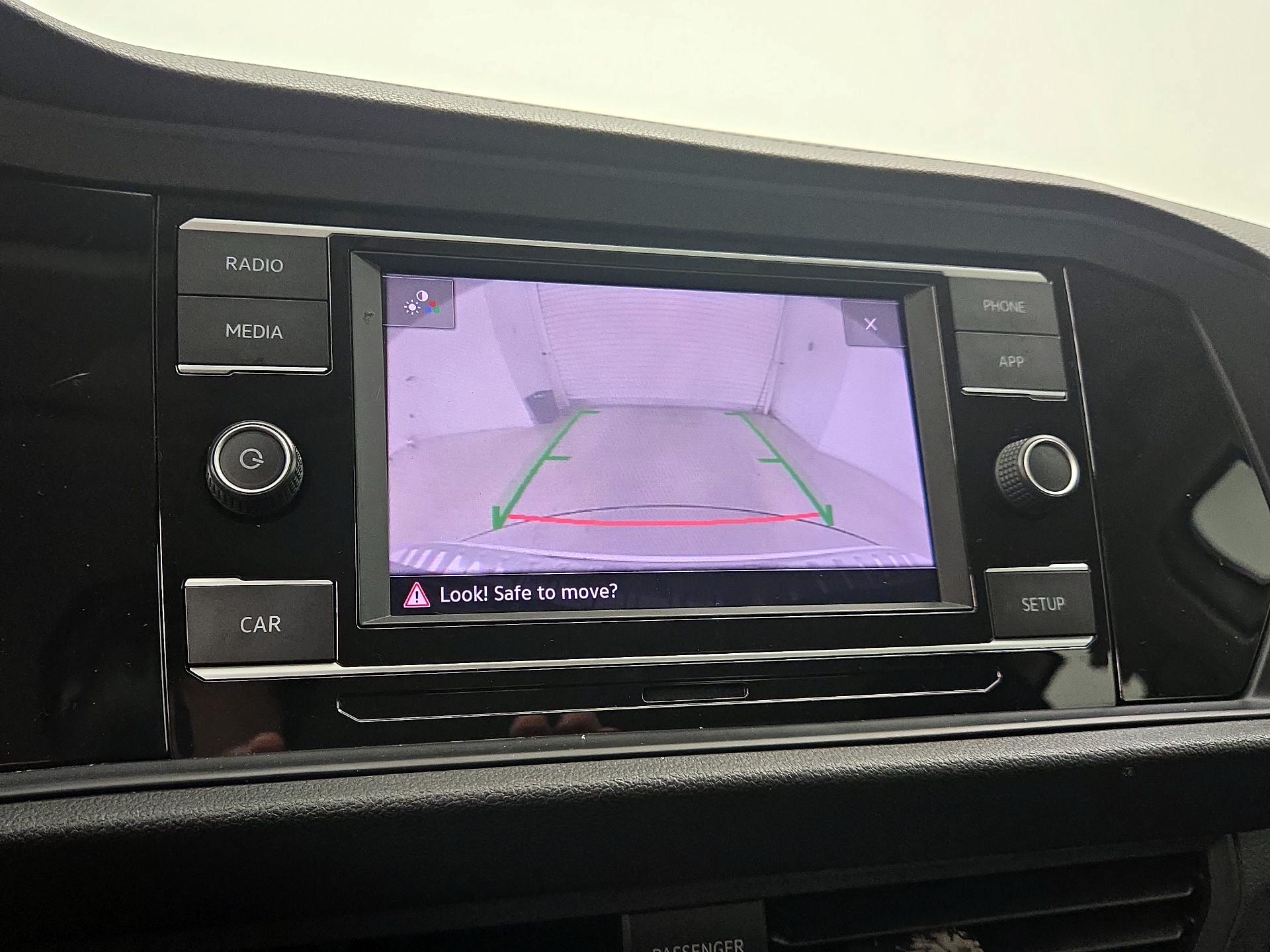 Thumbnail: 2019 Volkswagen Jetta - 14