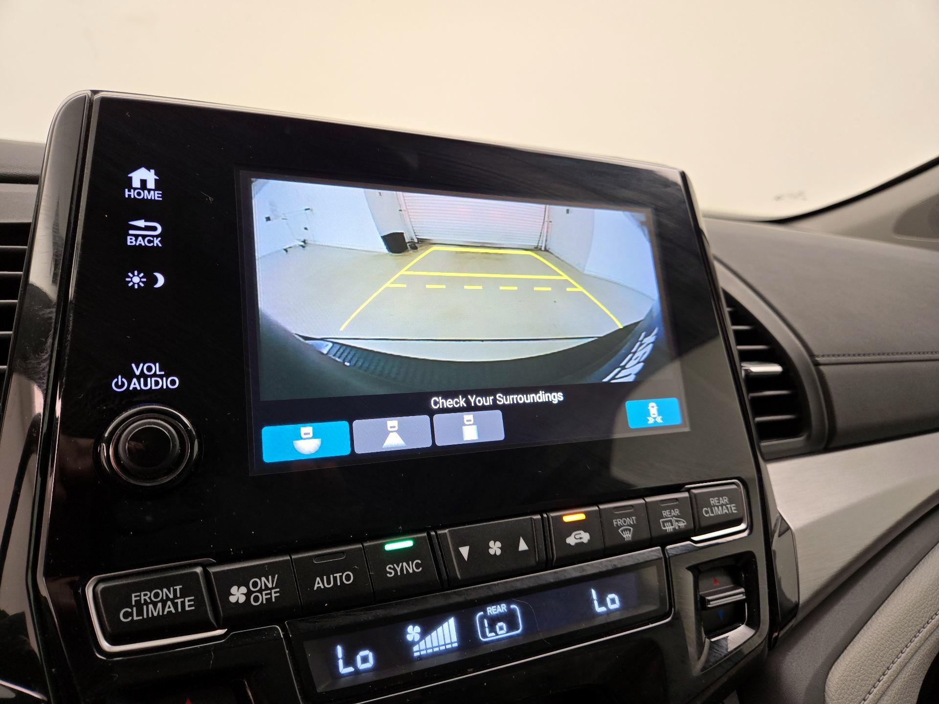 Thumbnail: 2019 Honda Odyssey - 14
