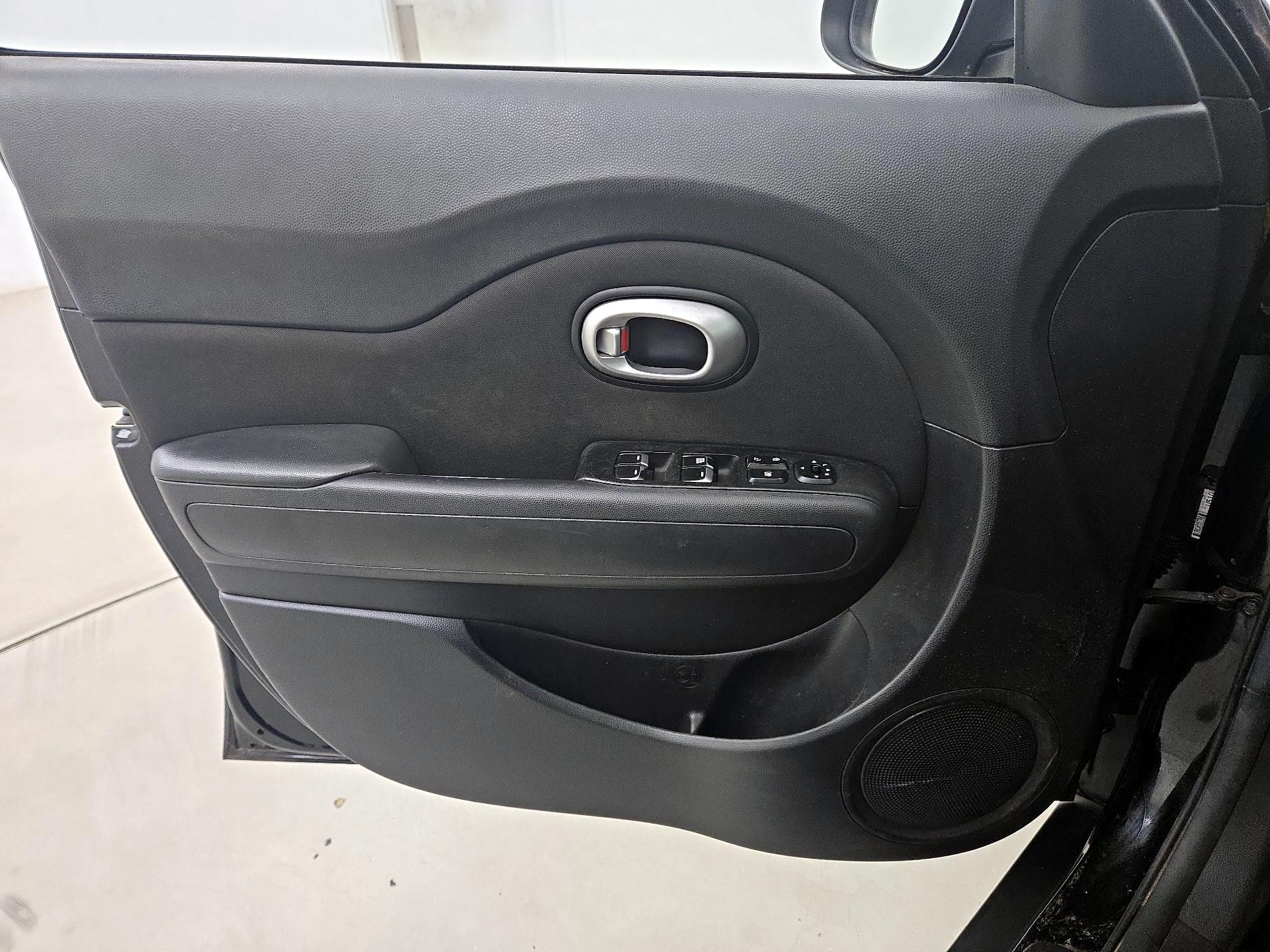 Thumbnail: 2018 Kia Soul - 12