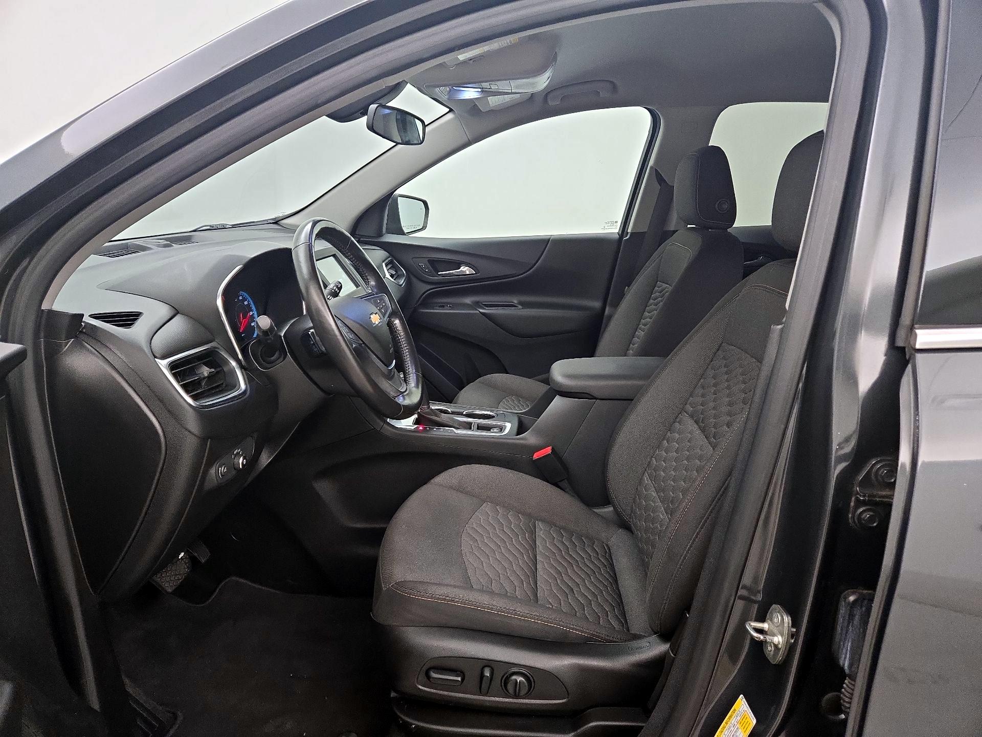 Thumbnail: 2018 Chevrolet Equinox - 11