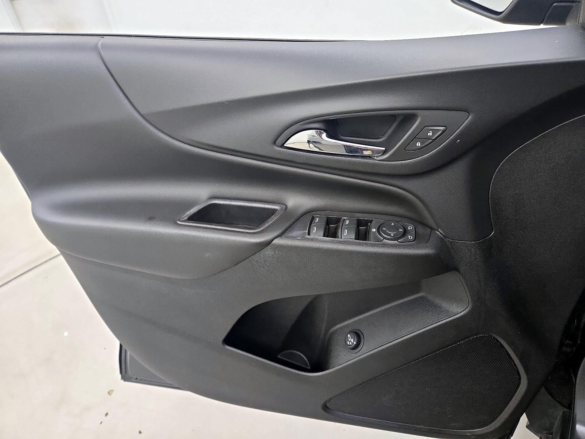 Thumbnail: 2018 Chevrolet Equinox - 12