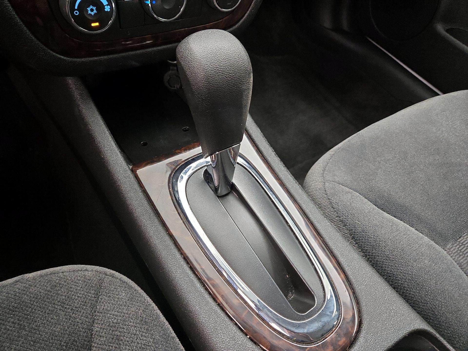 Thumbnail: 2015 Chevrolet Impala - 16