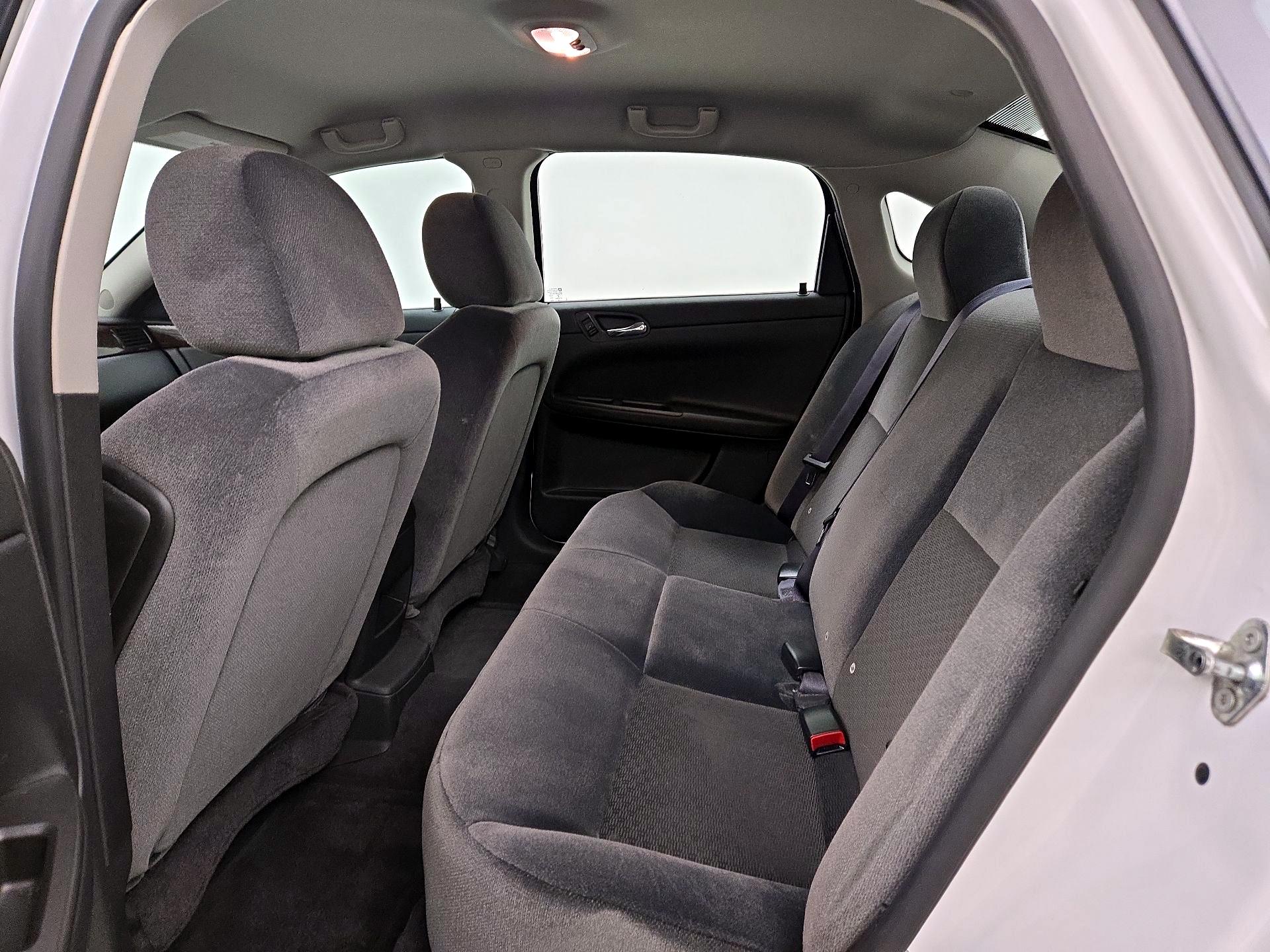 Thumbnail: 2015 Chevrolet Impala - 17