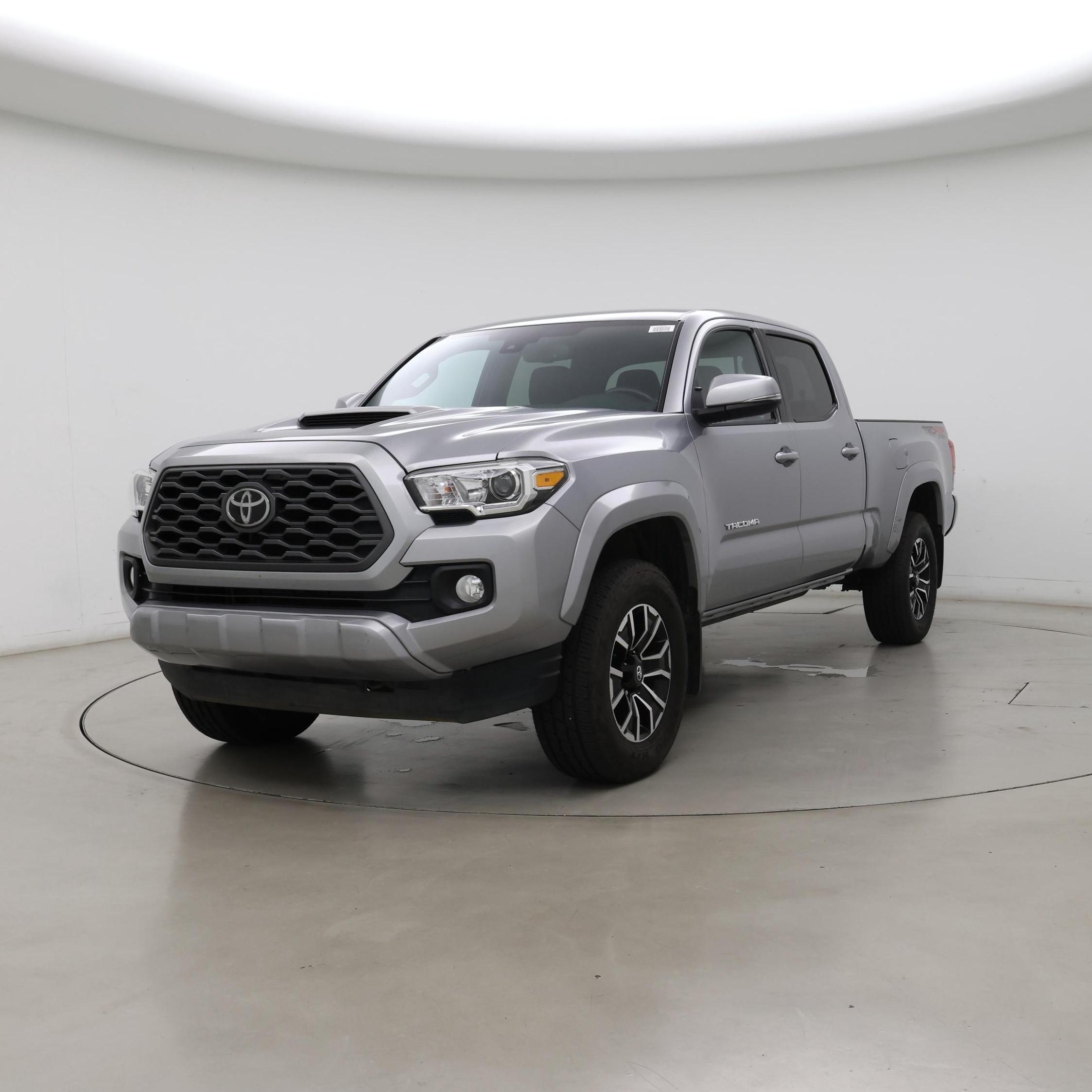 Thumbnail: 2020 Toyota Tacoma - 4