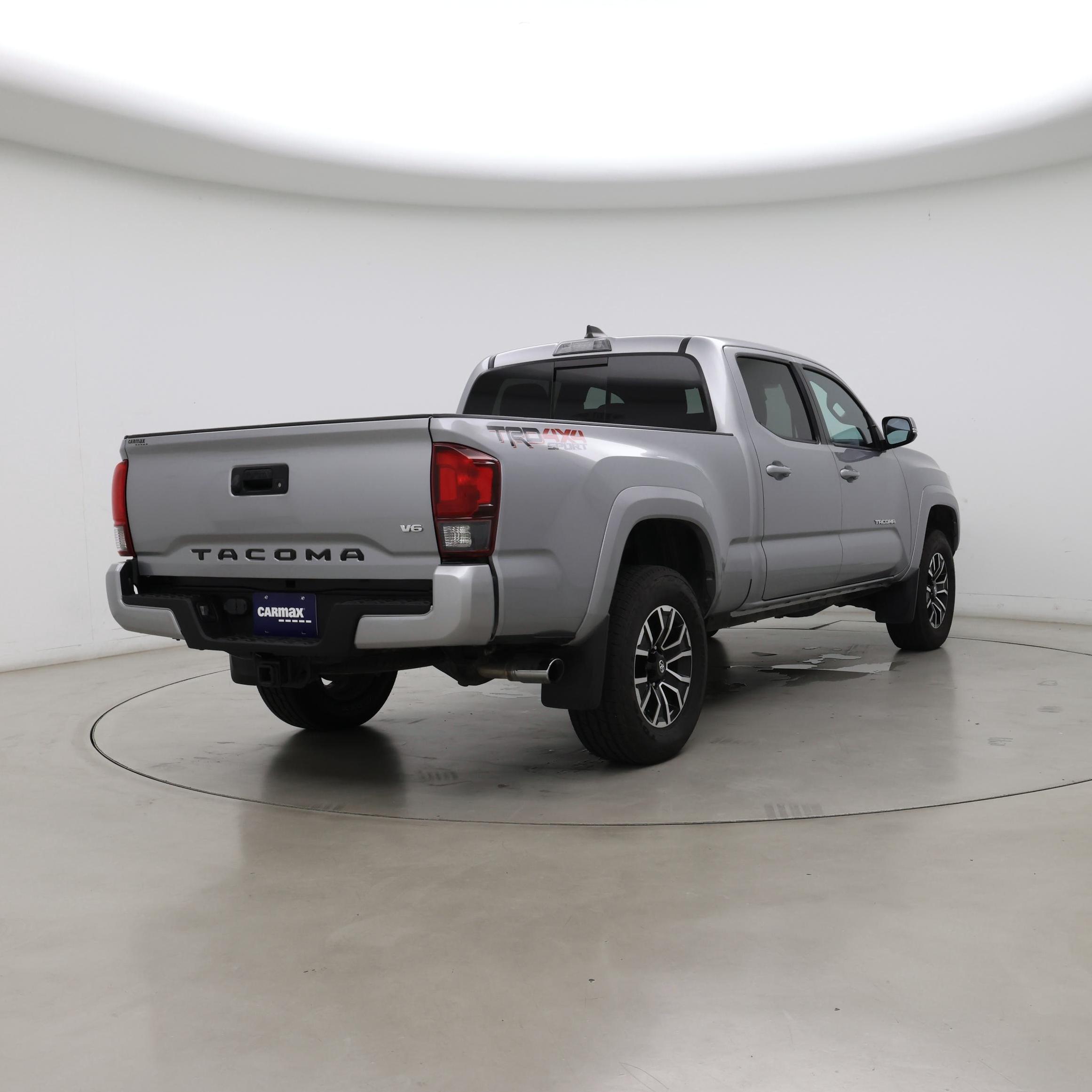 Thumbnail: 2020 Toyota Tacoma - 8