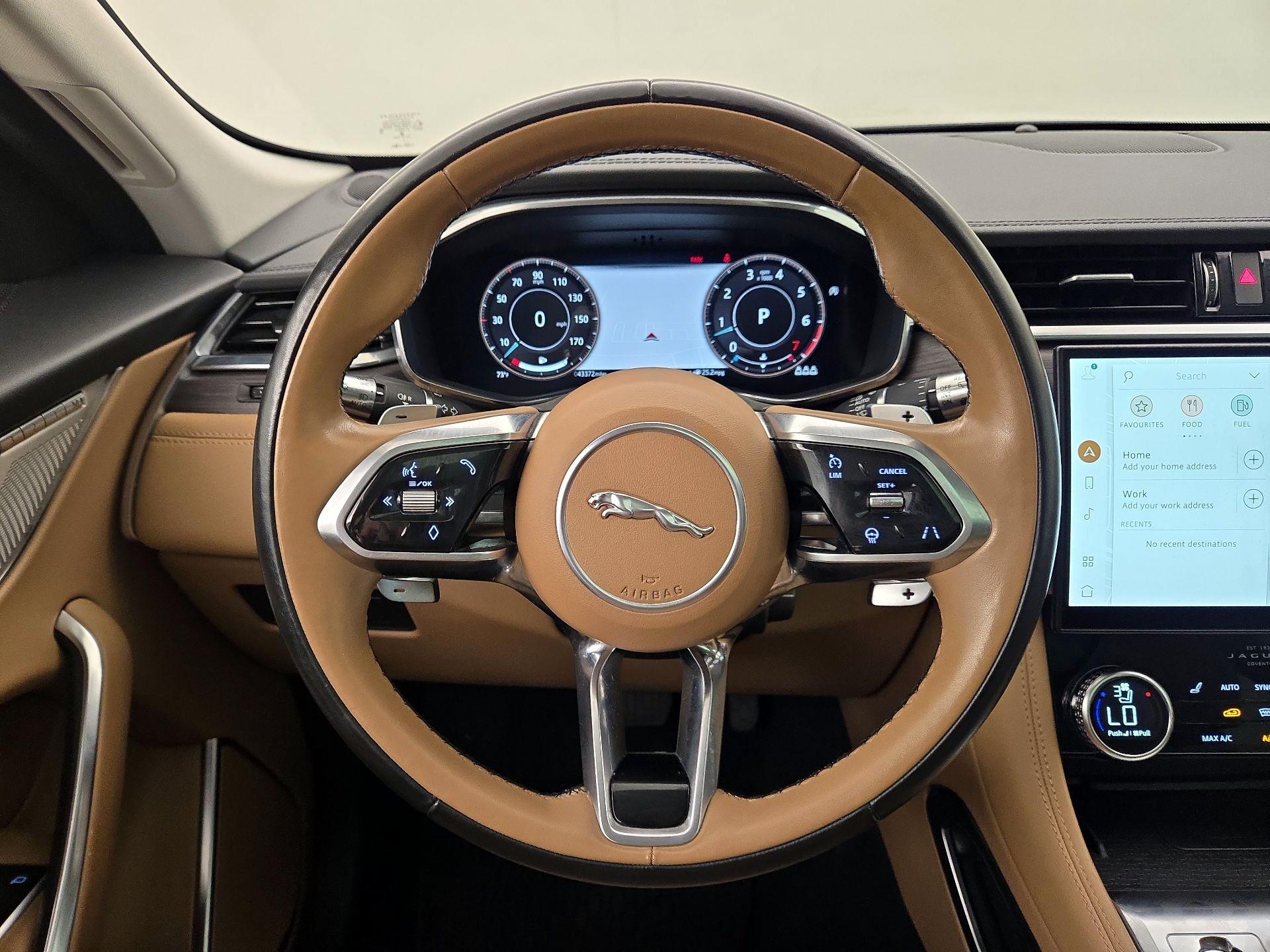Thumbnail: 2021 Jaguar F-Pace - 10