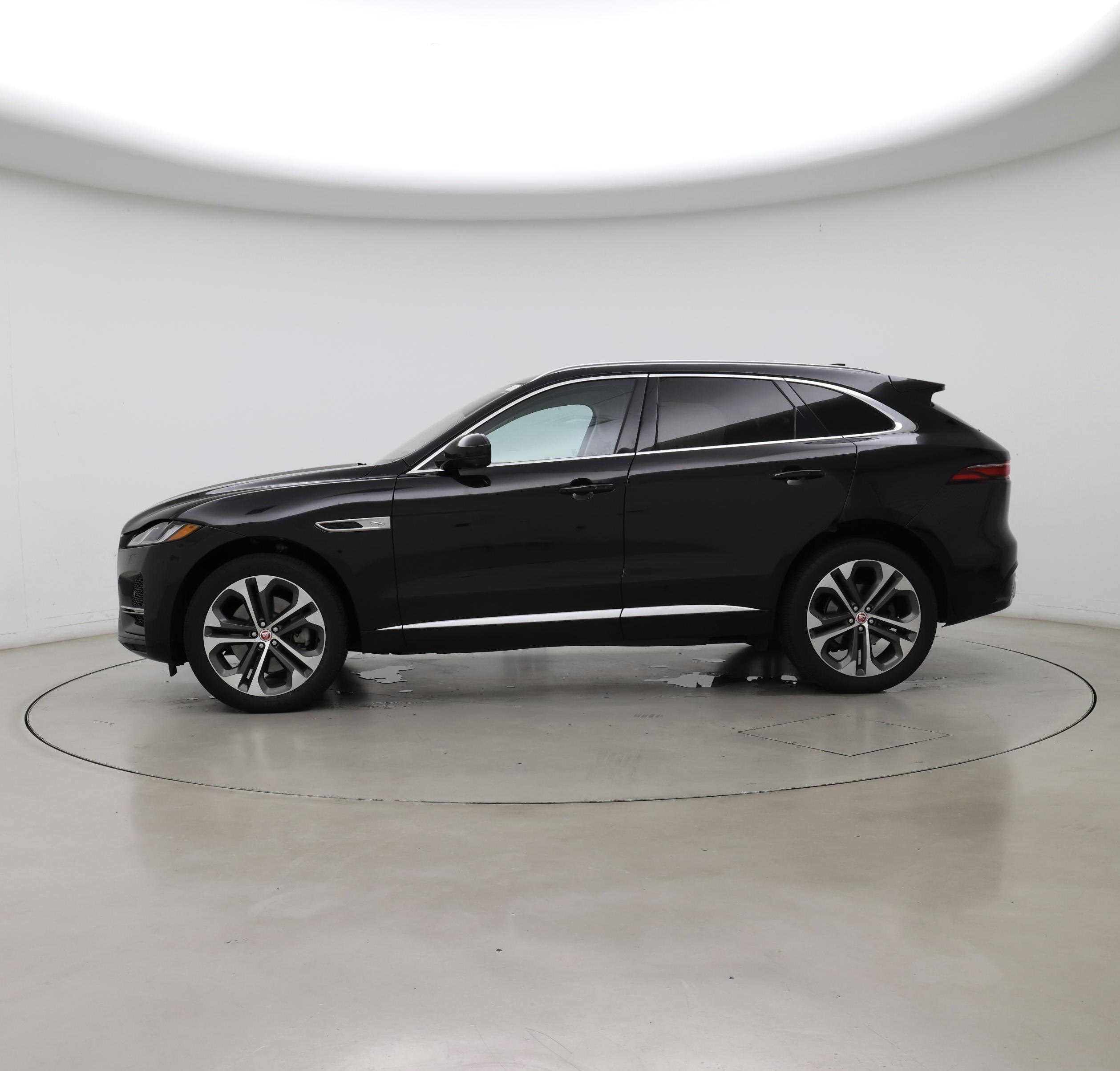Thumbnail: 2021 Jaguar F-Pace - 3