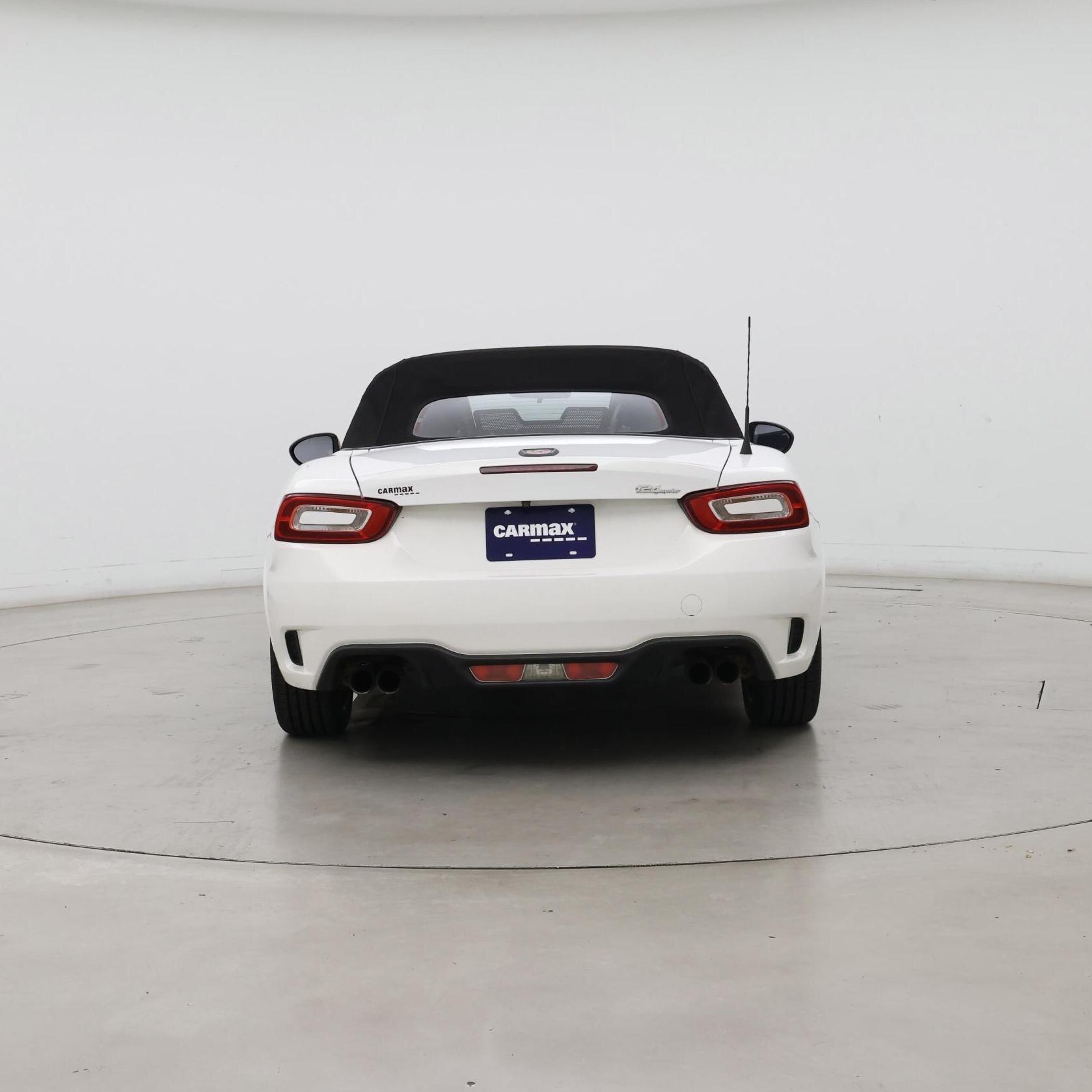 Thumbnail: 2017 Fiat 124 Spider - 6