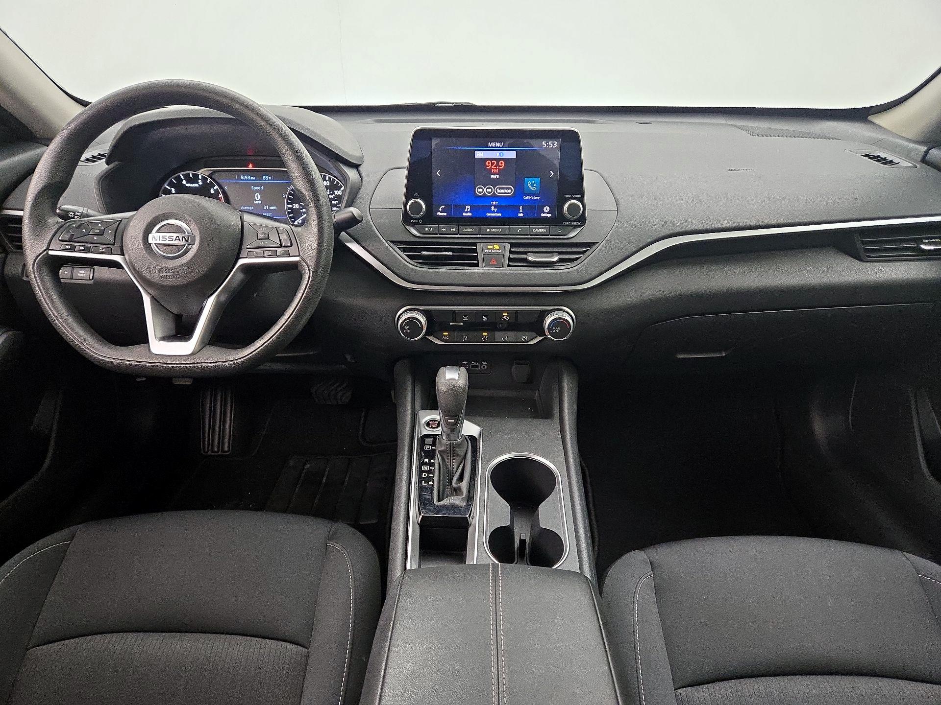 Thumbnail: 2022 Nissan Altima - 9