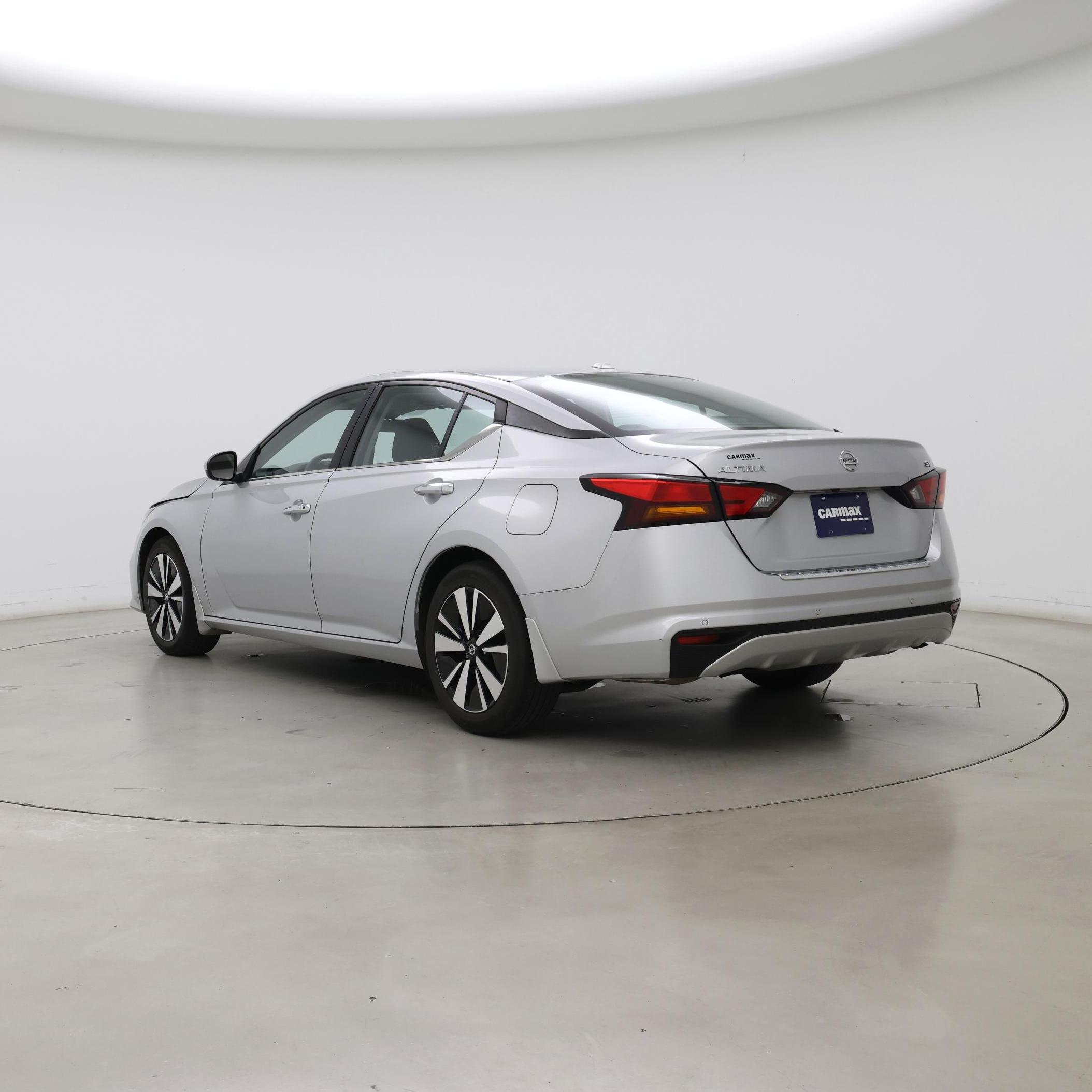Thumbnail: 2022 Nissan Altima - 2