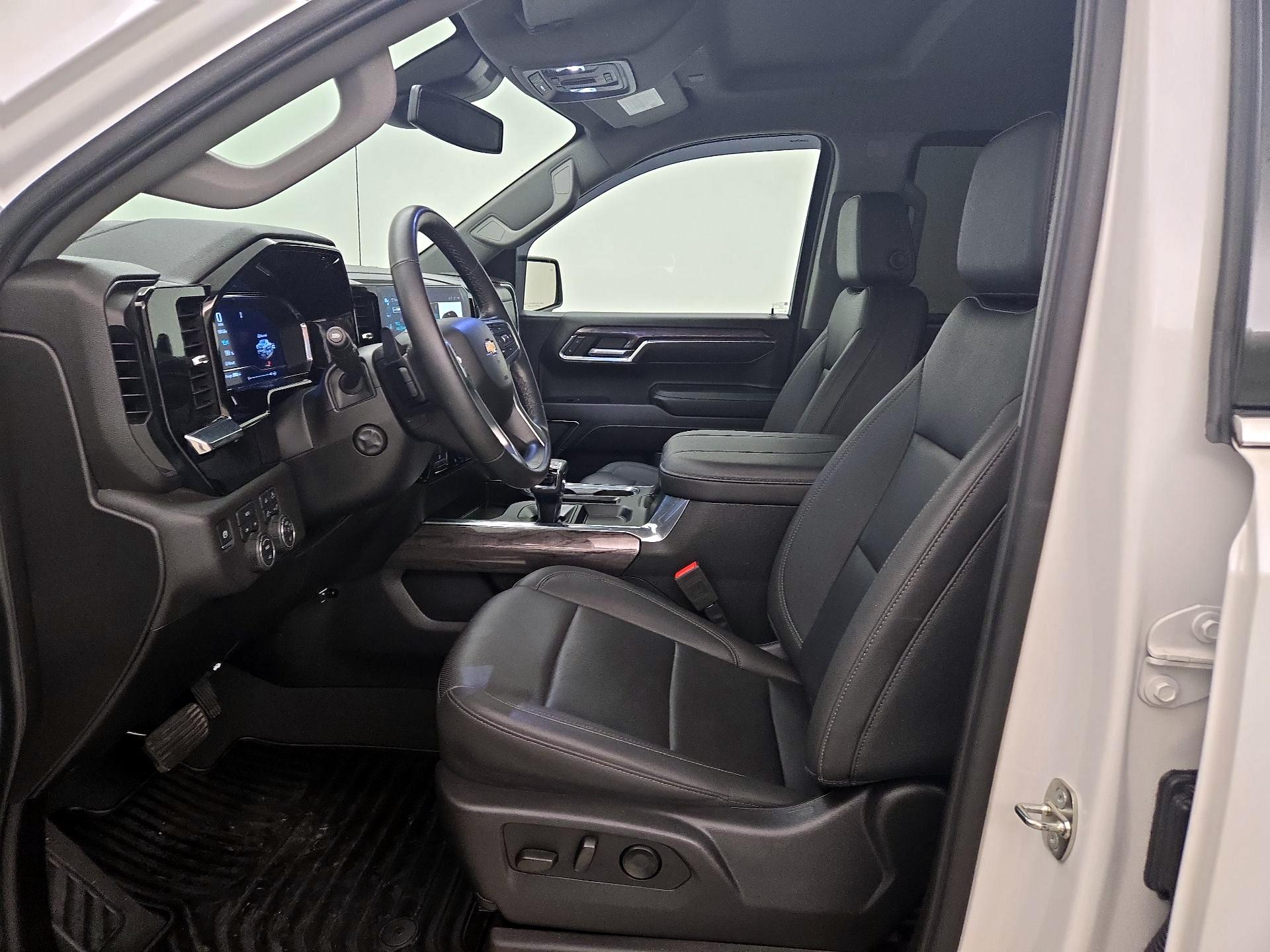 Thumbnail: 2024 Chevrolet Silverado 1500 - 11