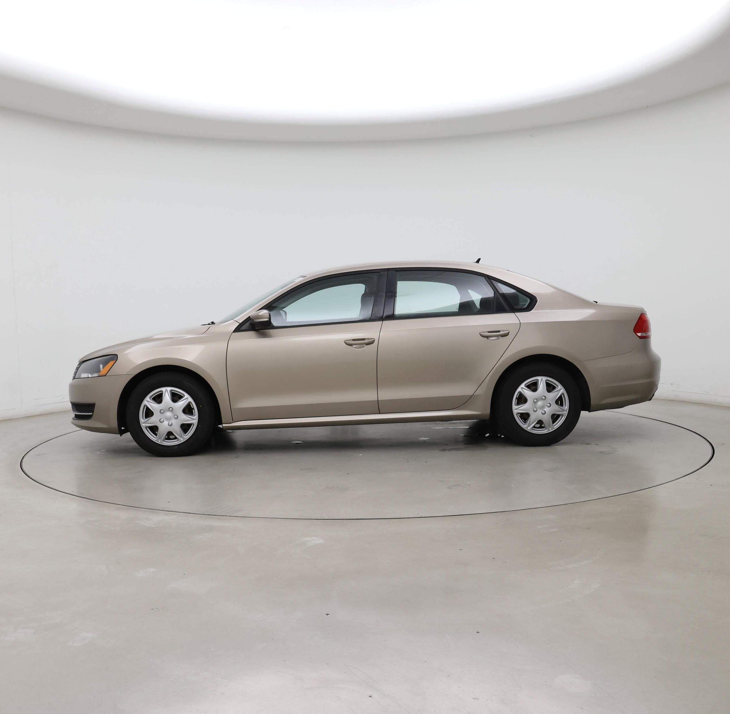 Thumbnail: 2015 Volkswagen Passat - 3