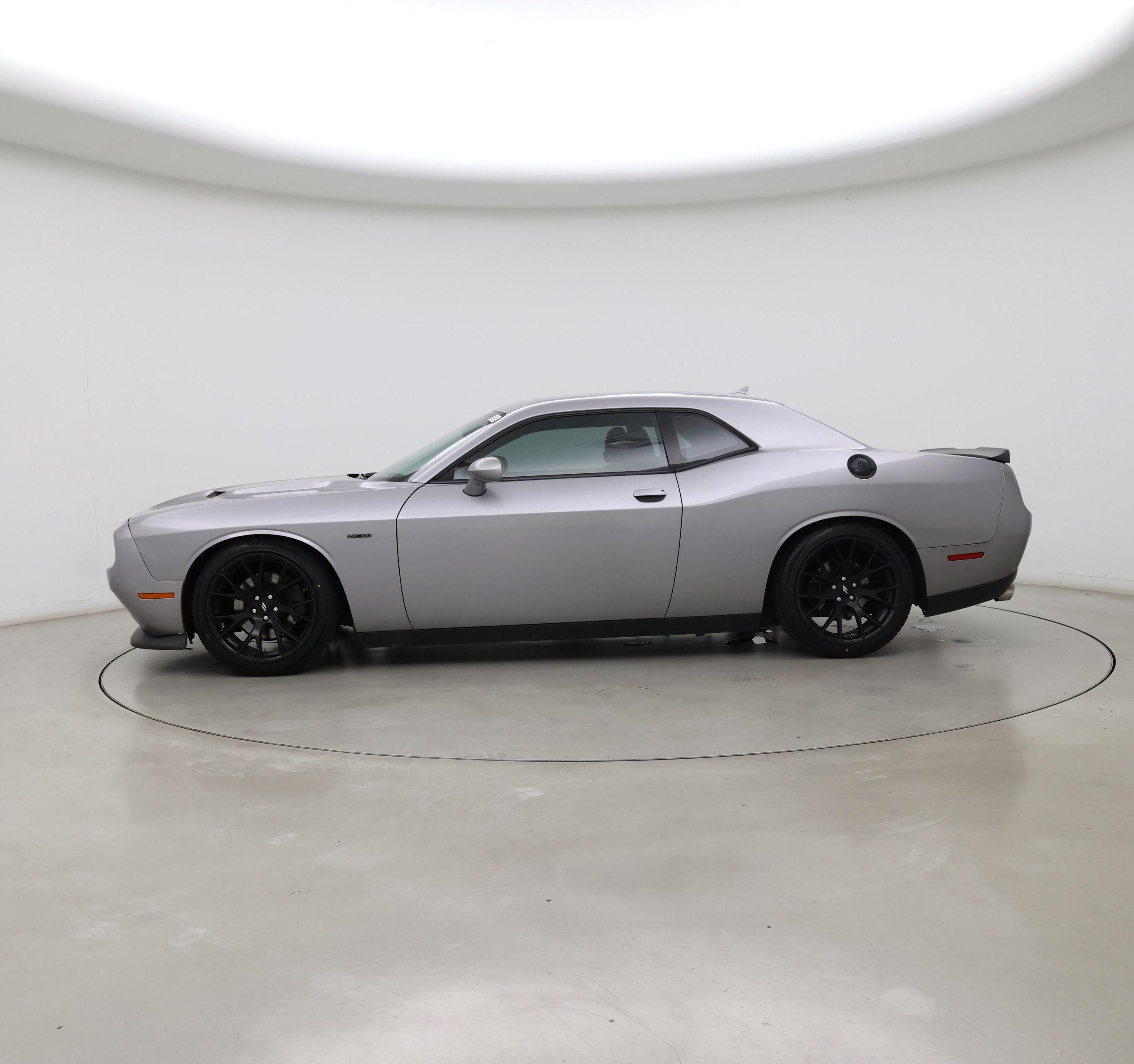 Thumbnail: 2016 Dodge Challenger - 3