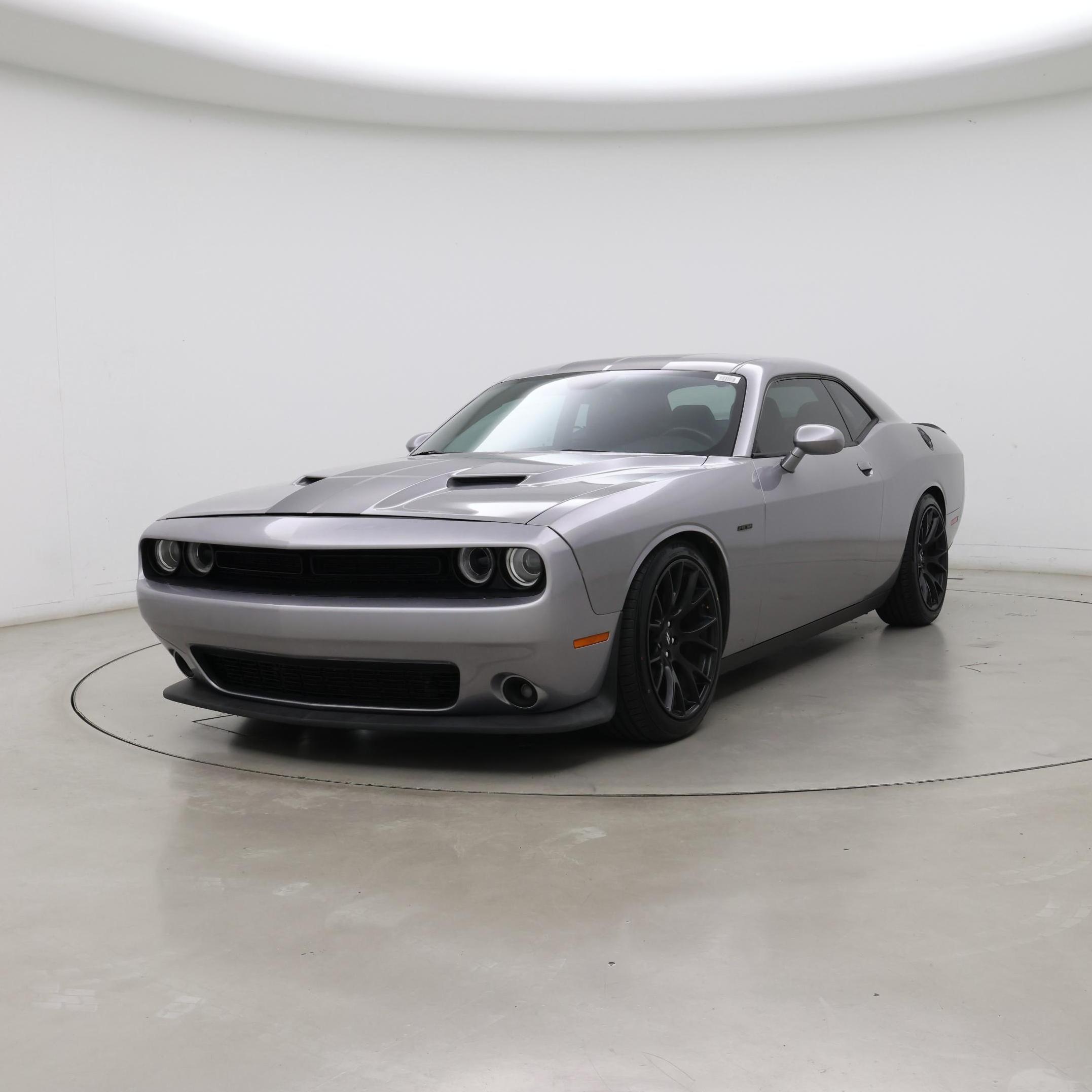 Thumbnail: 2016 Dodge Challenger - 4