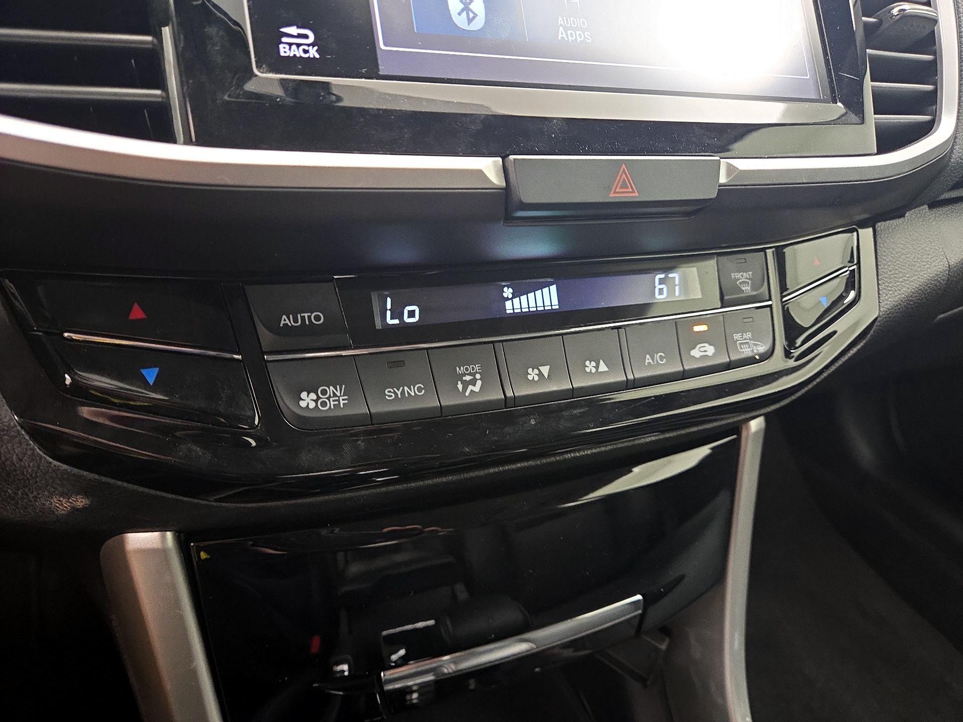 Thumbnail: 2016 Honda Accord - 16
