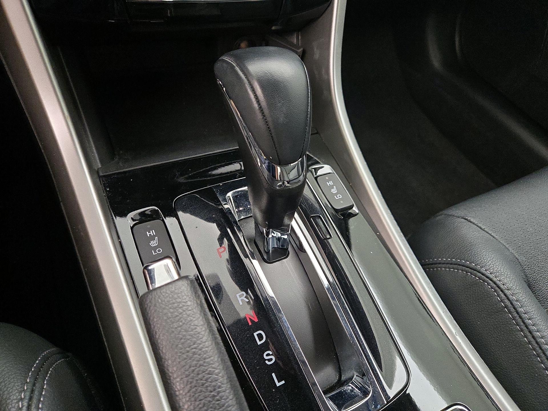 Thumbnail: 2016 Honda Accord - 17