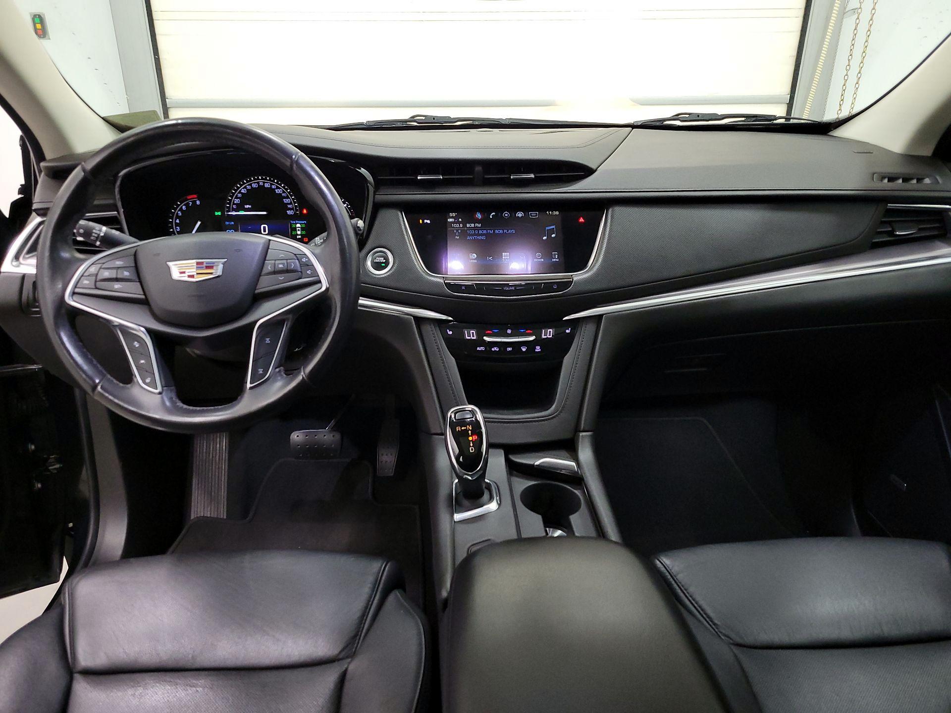 Thumbnail: 2018 Cadillac XT5 - 9