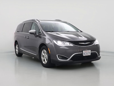 Gray 2018 Chrysler Pacifica Hybrid Limited