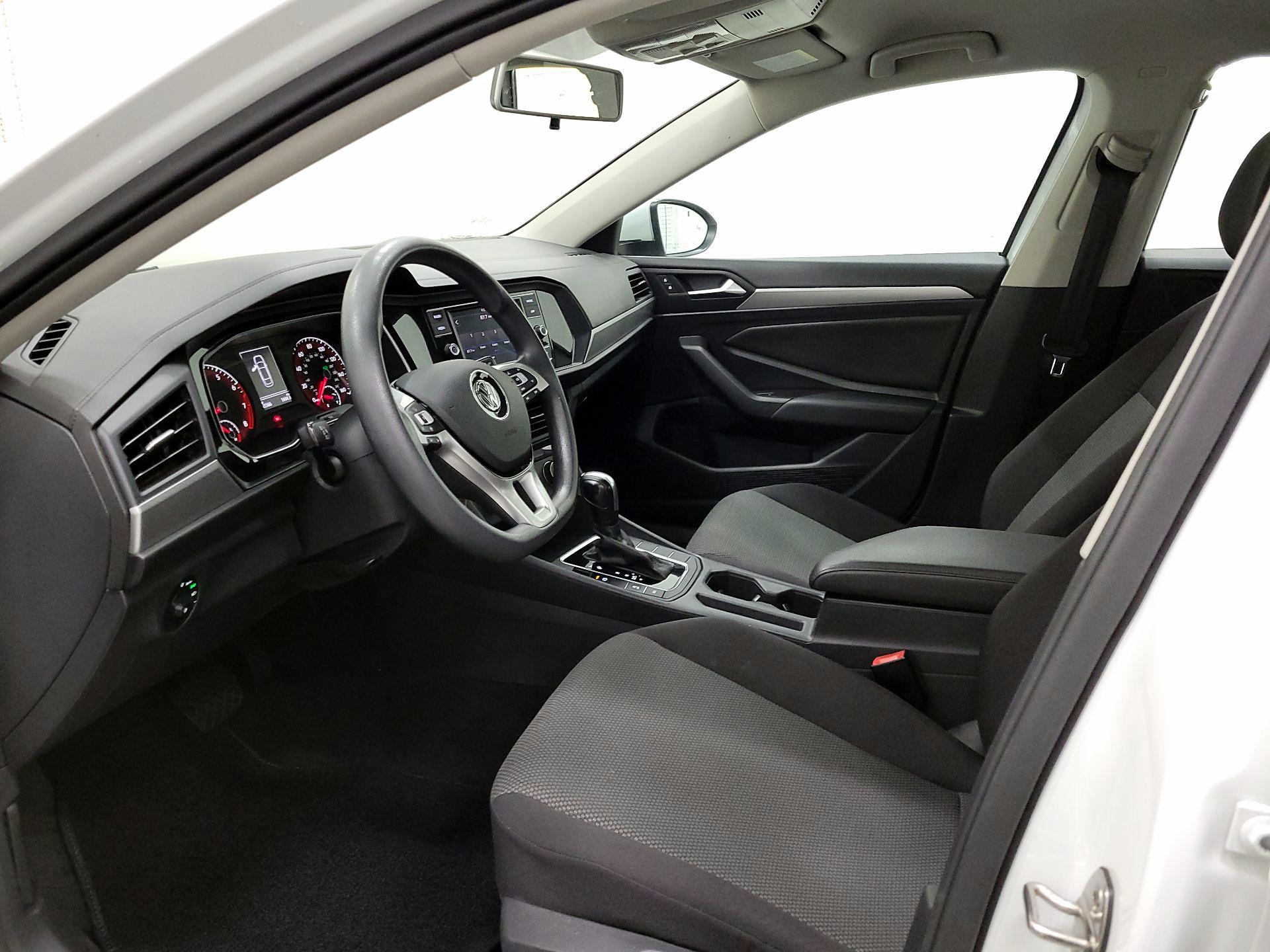 Thumbnail: 2019 Volkswagen Jetta - 11