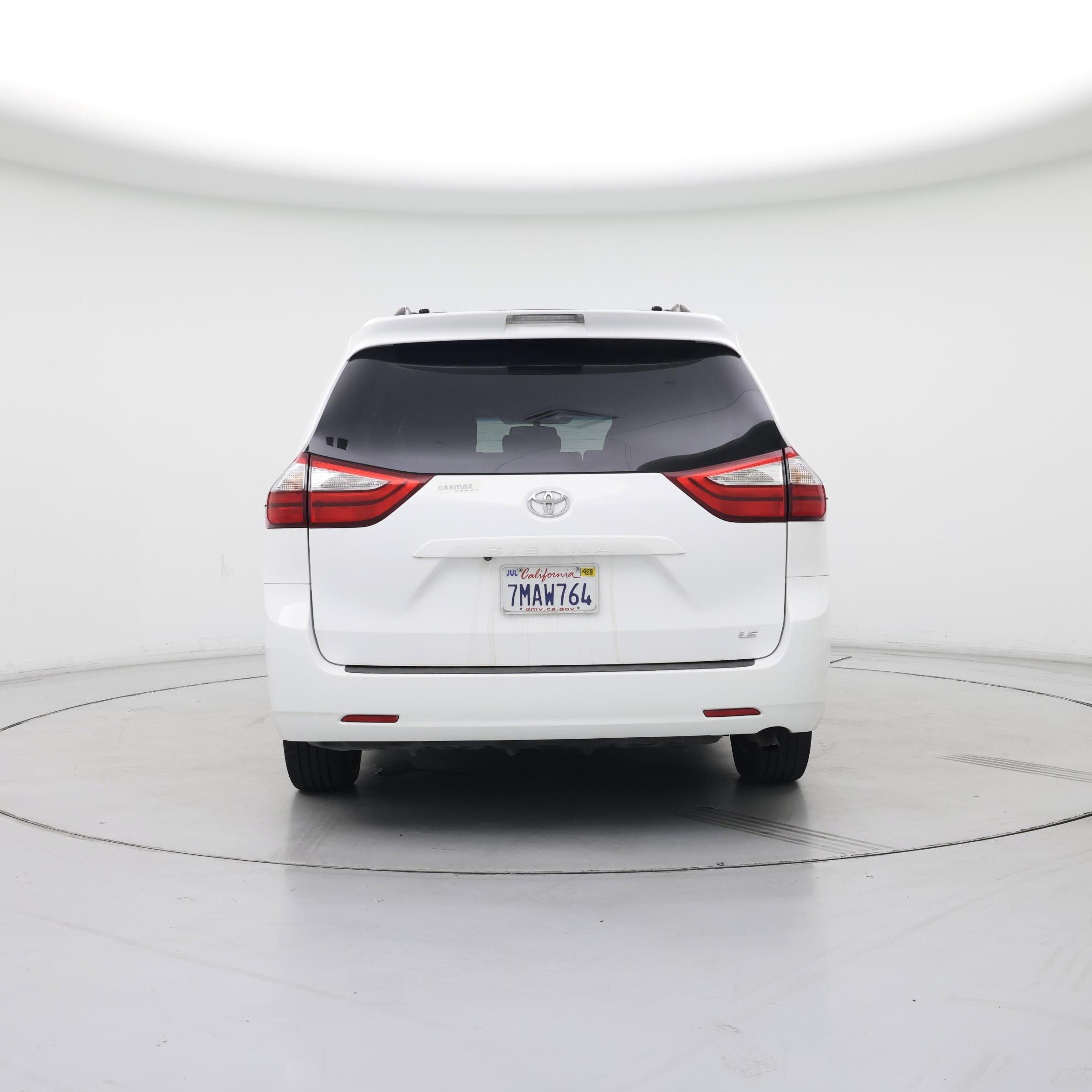Thumbnail: 2015 Toyota Sienna - 6