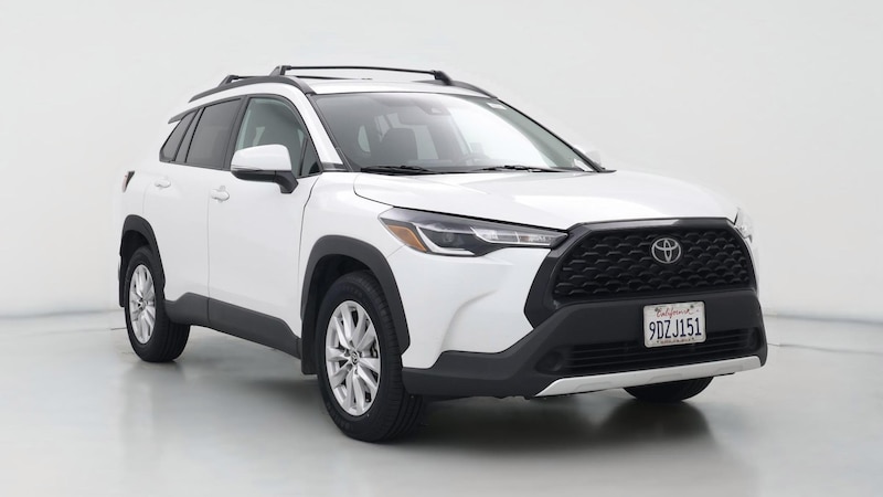 2022 Toyota Corolla Cross LE Hero Image