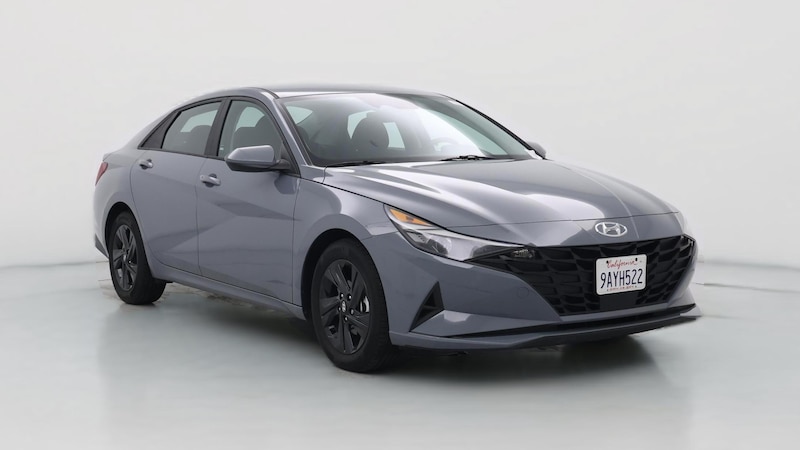 2022 Hyundai Elantra SEL Hero Image