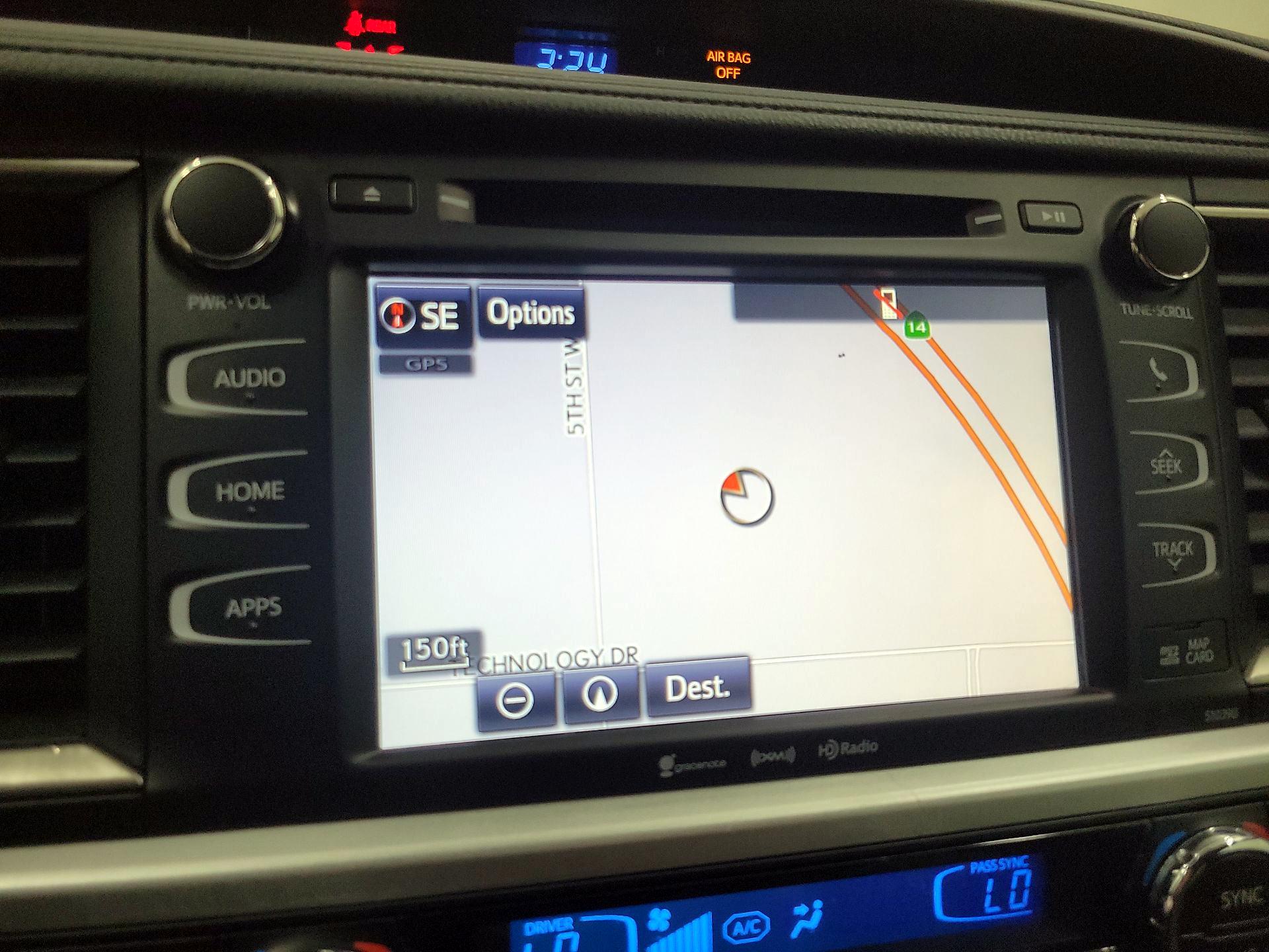 Thumbnail: 2019 Toyota Highlander - 14