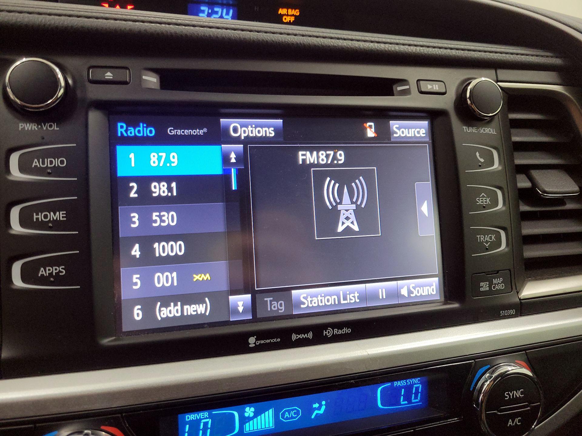 Thumbnail: 2019 Toyota Highlander - 16