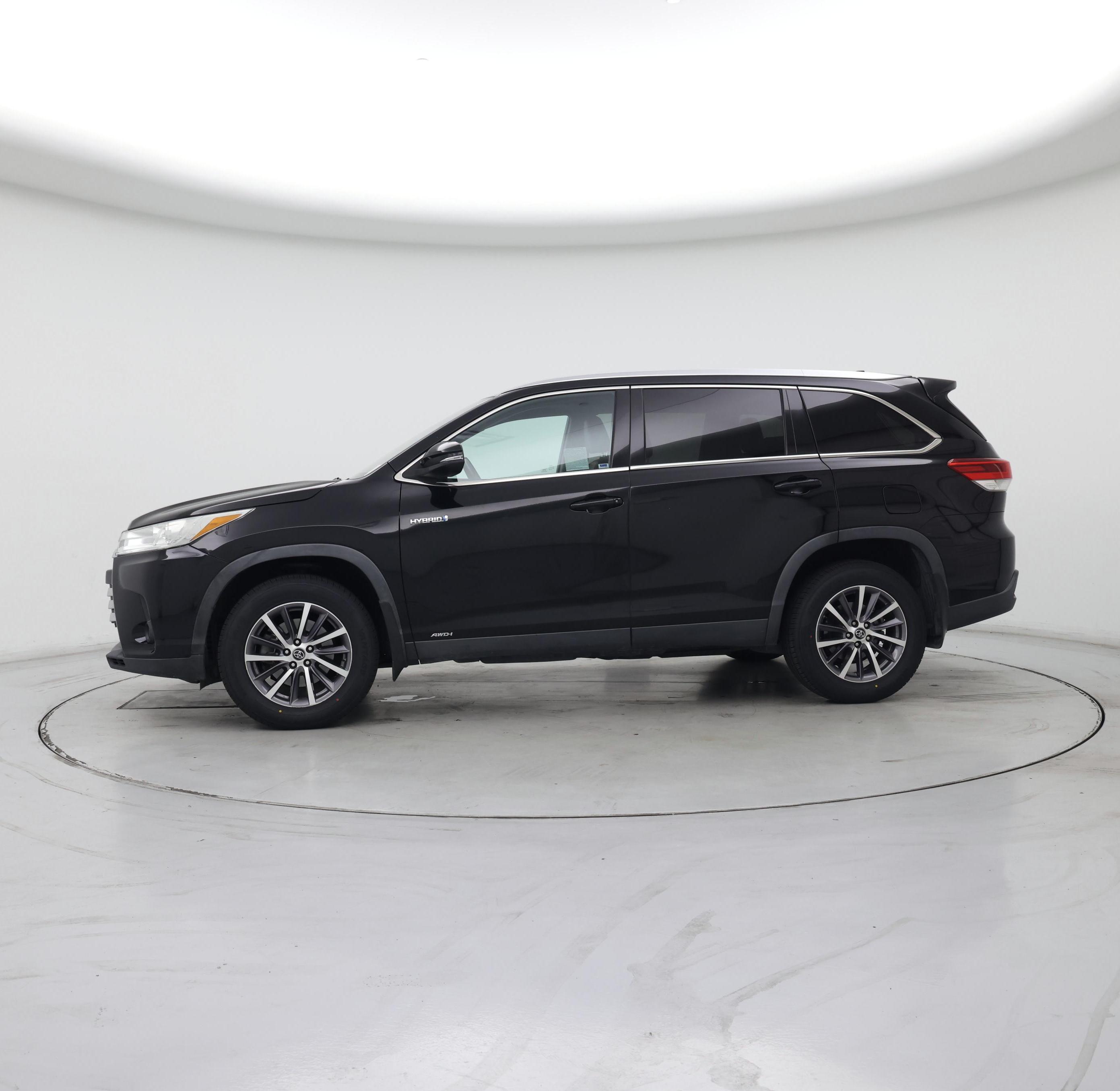 Thumbnail: 2019 Toyota Highlander - 3
