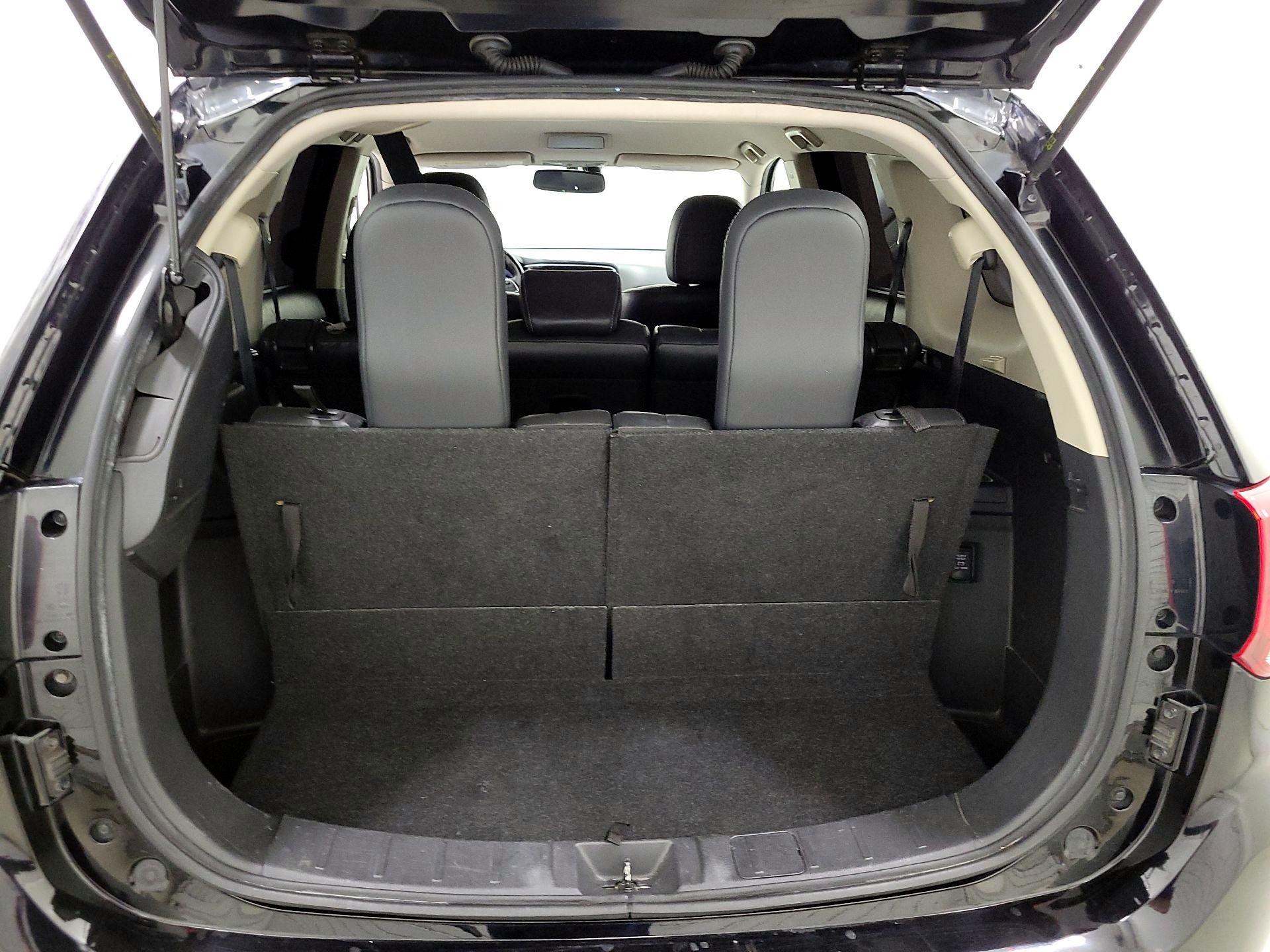 Thumbnail: 2019 Mitsubishi Outlander - 18