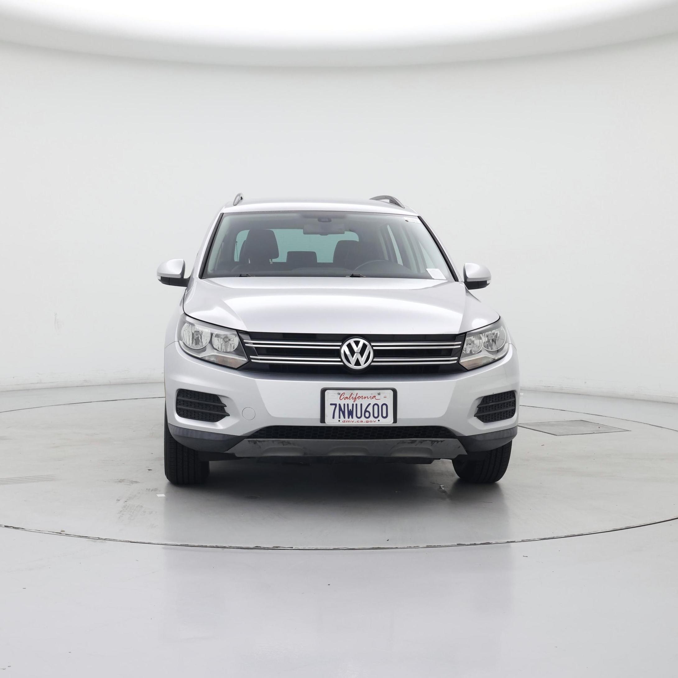 Thumbnail: 2016 Volkswagen Tiguan - 5