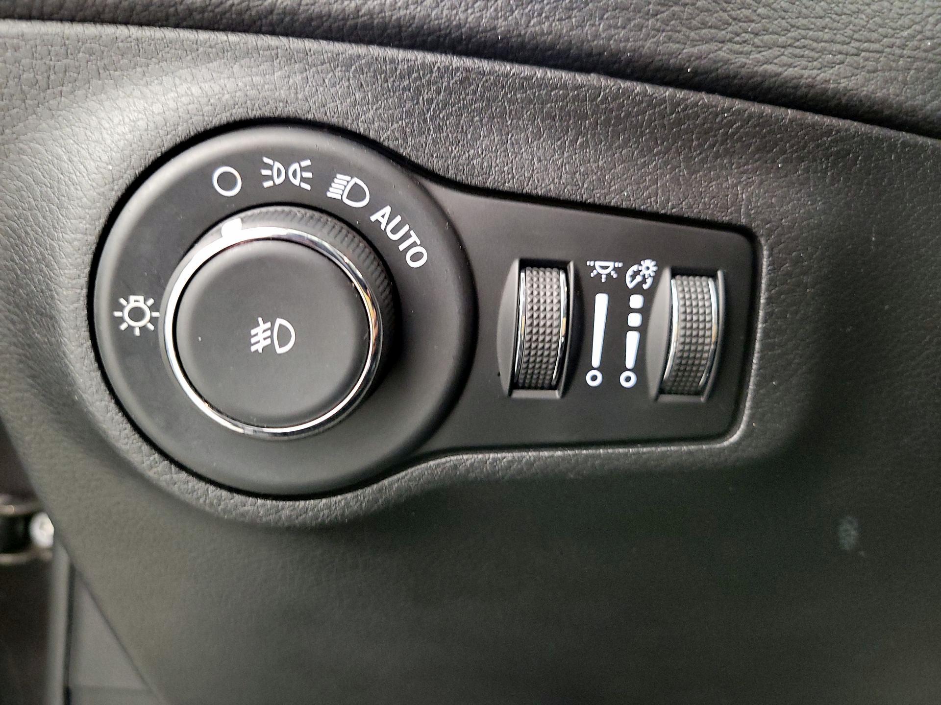 Thumbnail: 2019 Jeep Compass - 13
