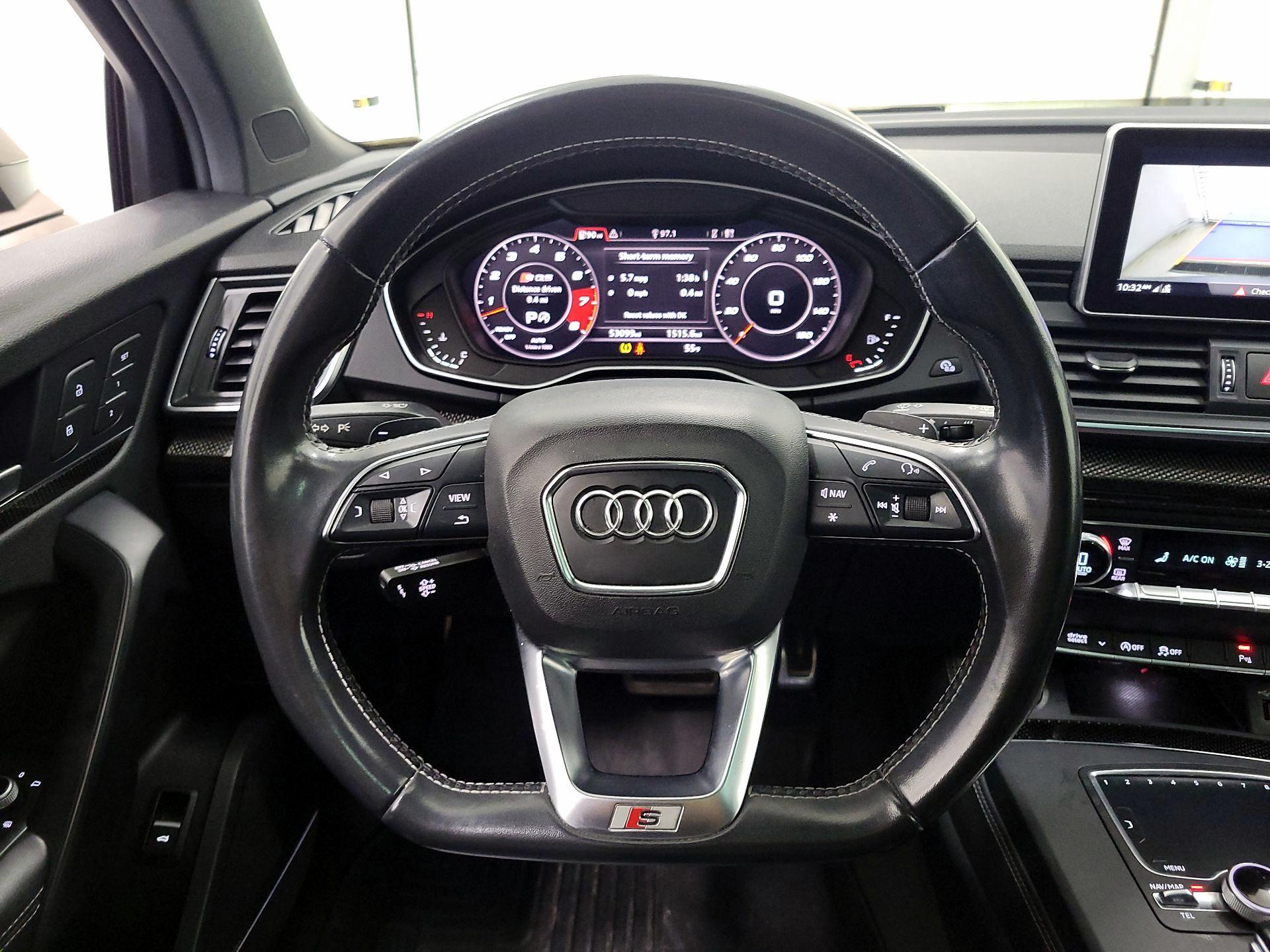 Thumbnail: 2019 Audi SQ5 - 10