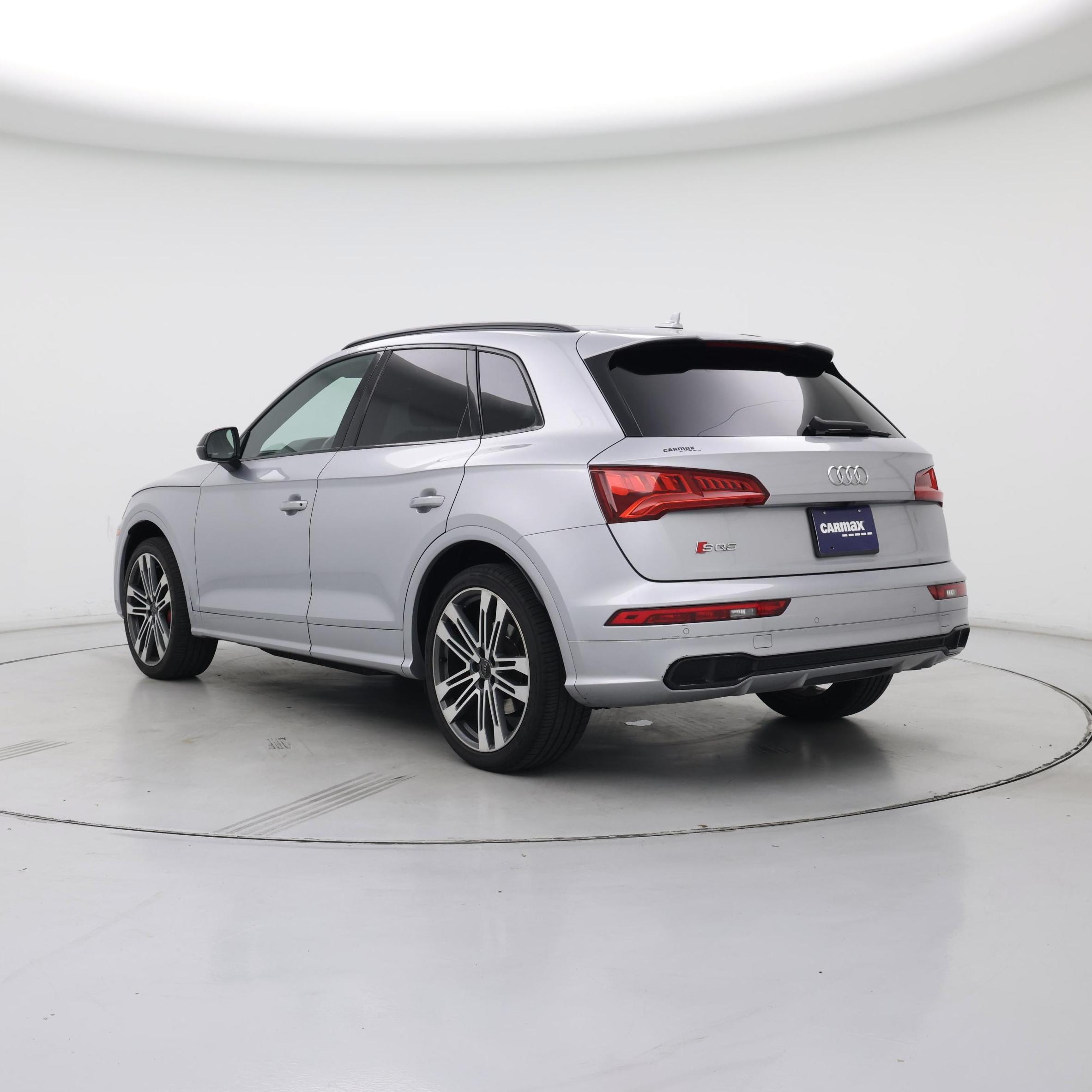 Thumbnail: 2019 Audi SQ5 - 2