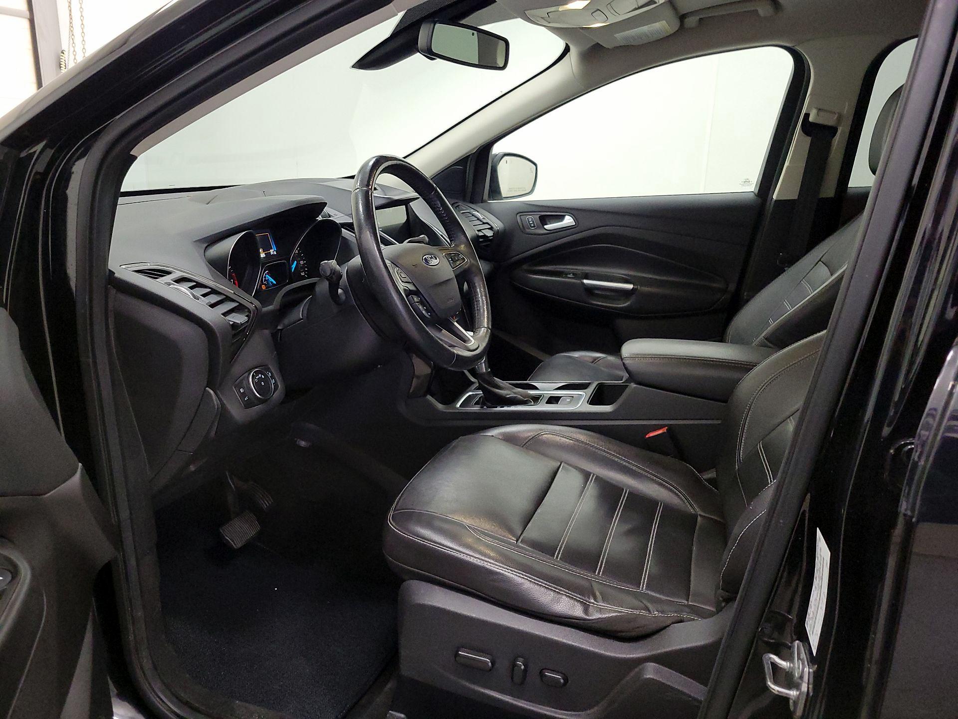 Thumbnail: 2017 Ford Escape - 11