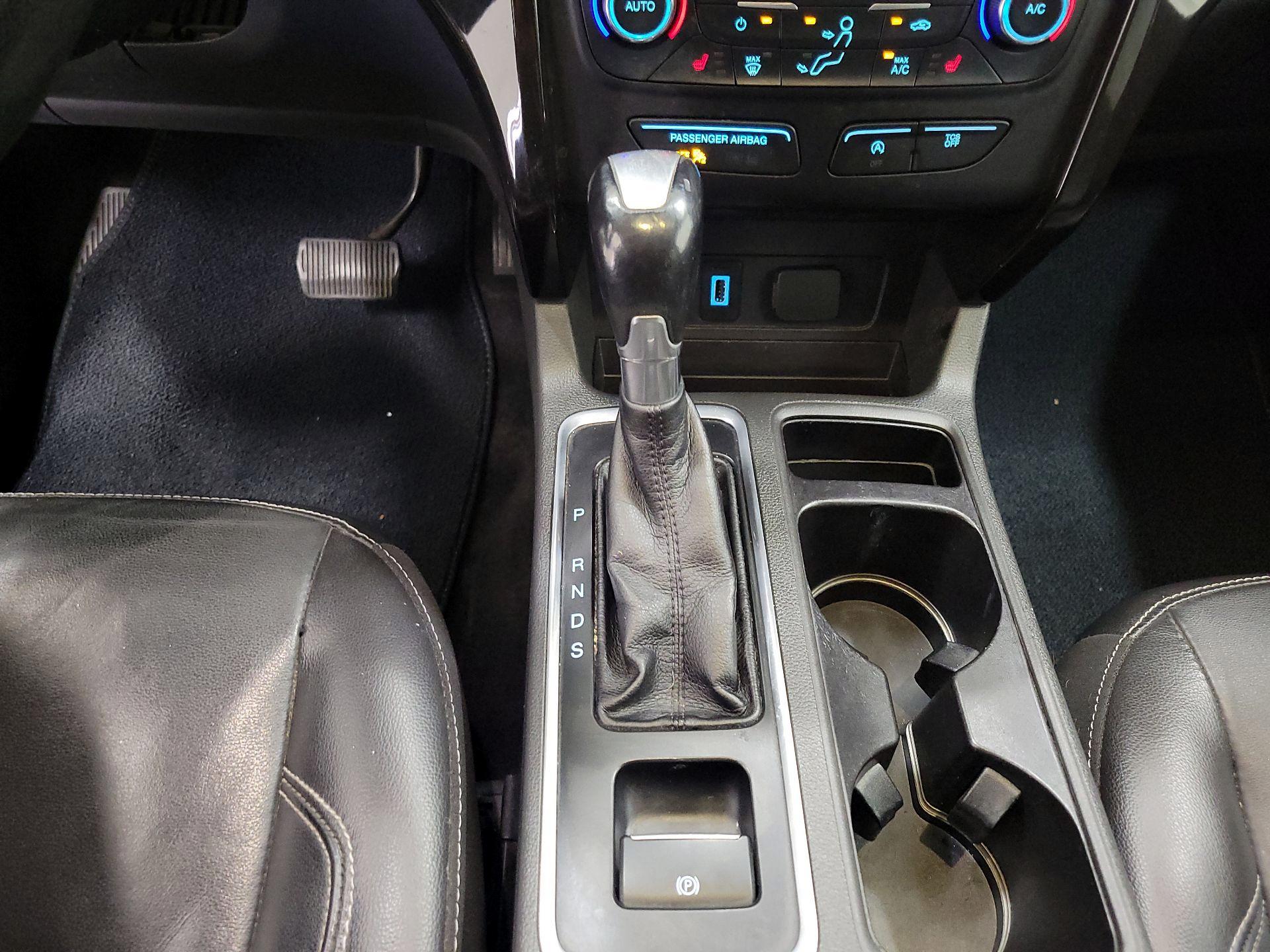 Thumbnail: 2017 Ford Escape - 17