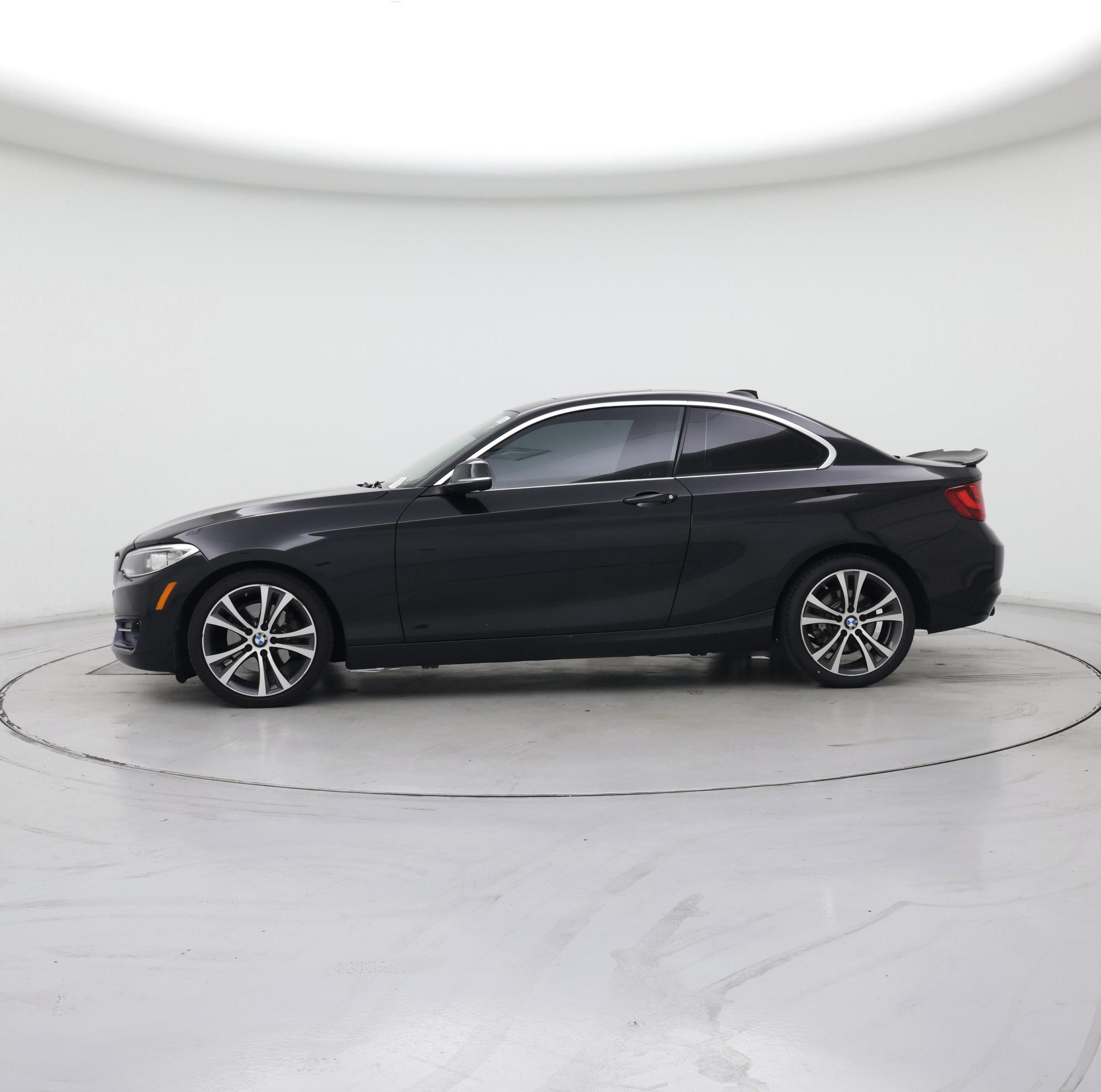 Thumbnail: 2016 BMW 2 Series - 3