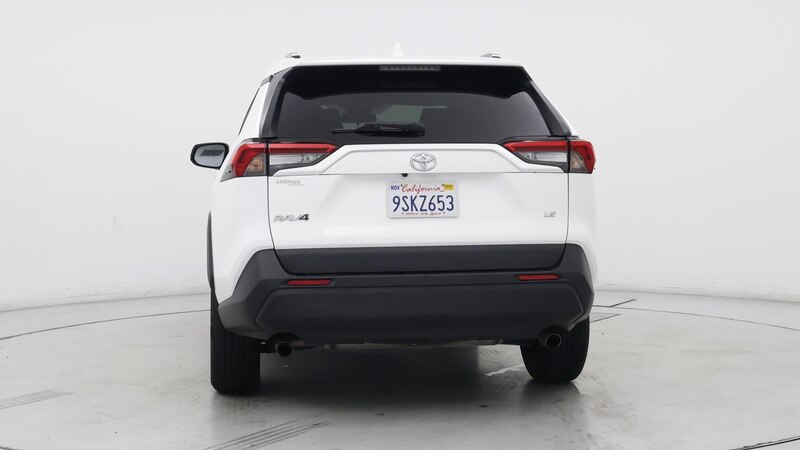 2020 Toyota RAV4 LE 6