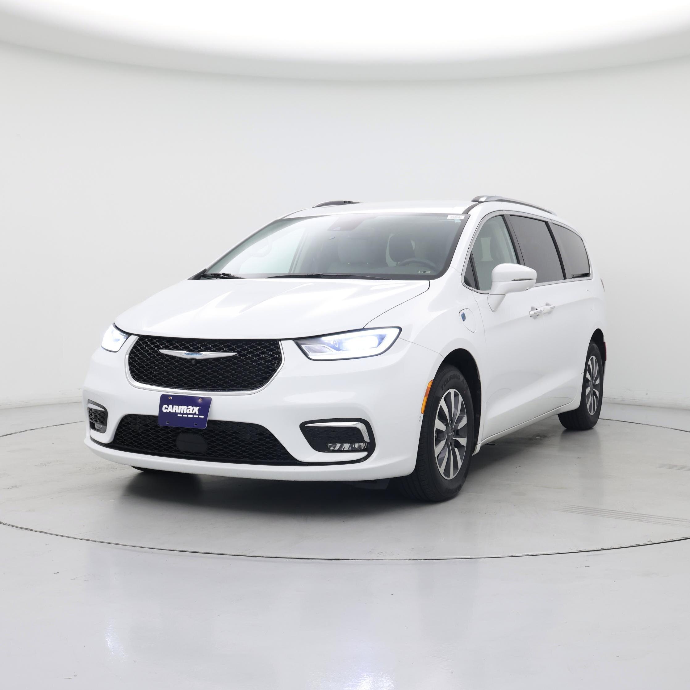 Thumbnail: 2021 Chrysler Pacifica - 4