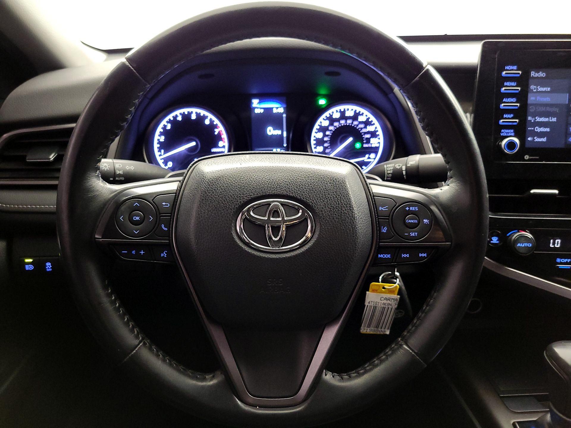 Thumbnail: 2022 Toyota Camry - 10