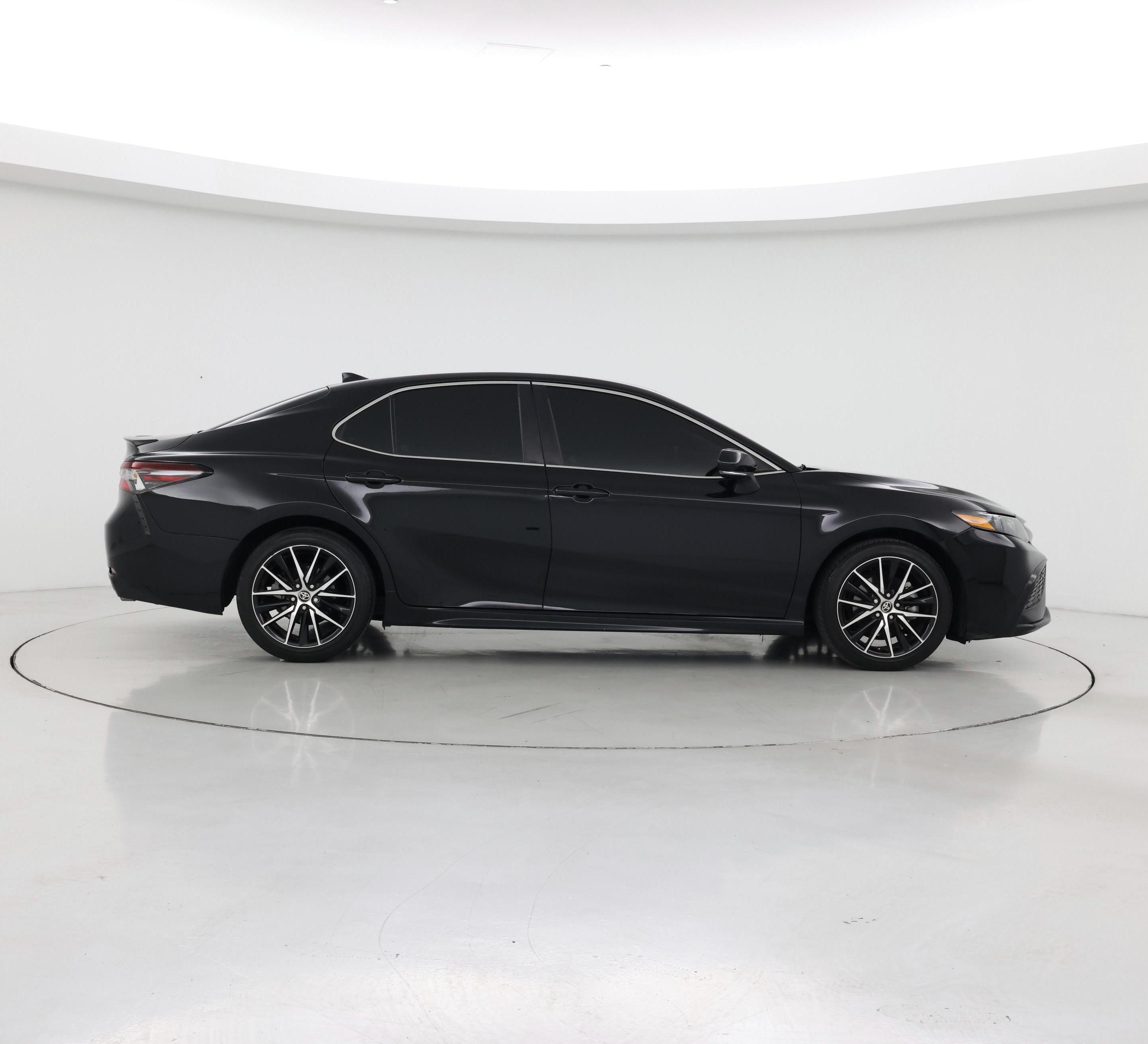 Thumbnail: 2022 Toyota Camry - 7